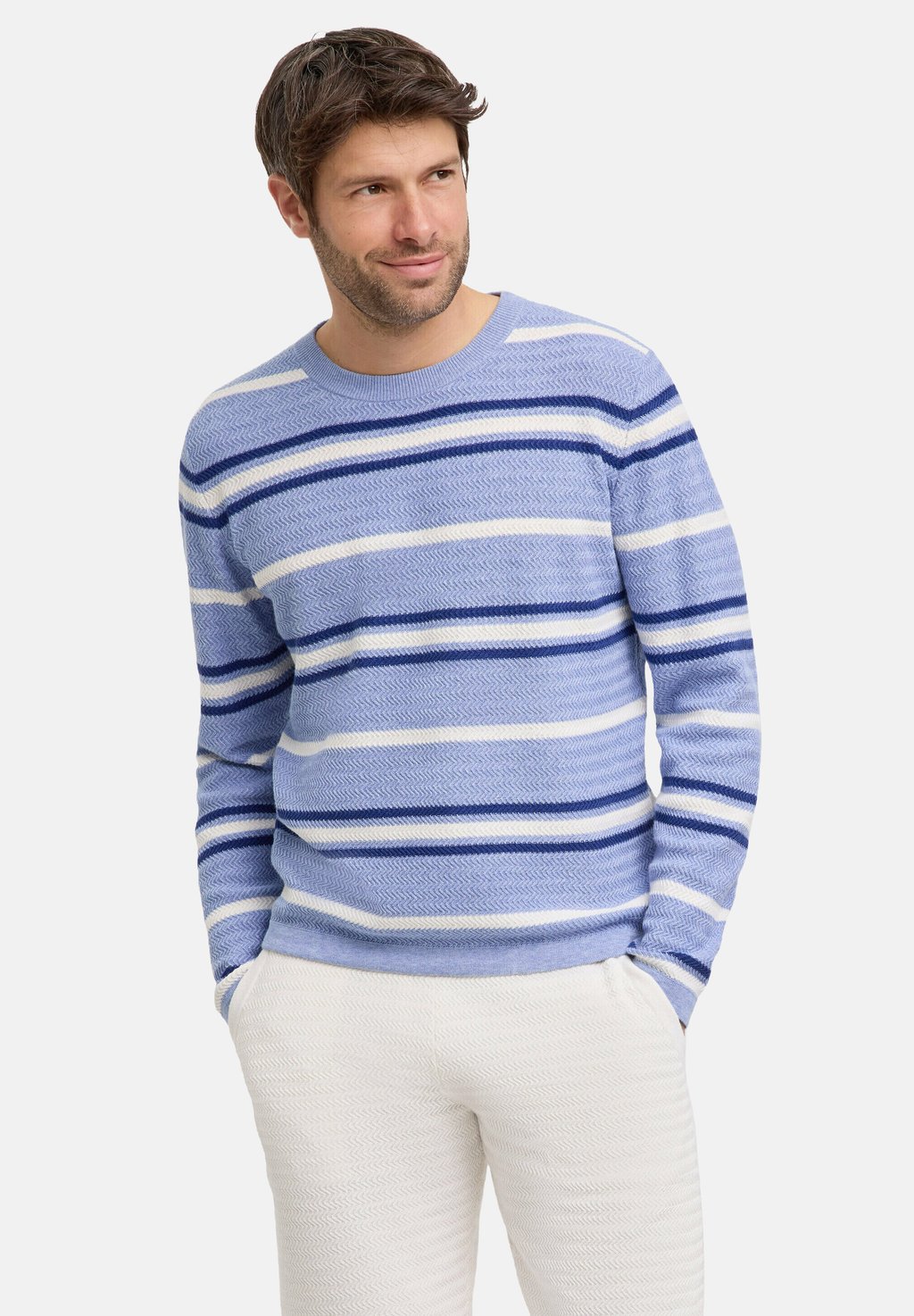 Свитер FALKE, светло-голубой
Свитер FALKE, светло-голубой