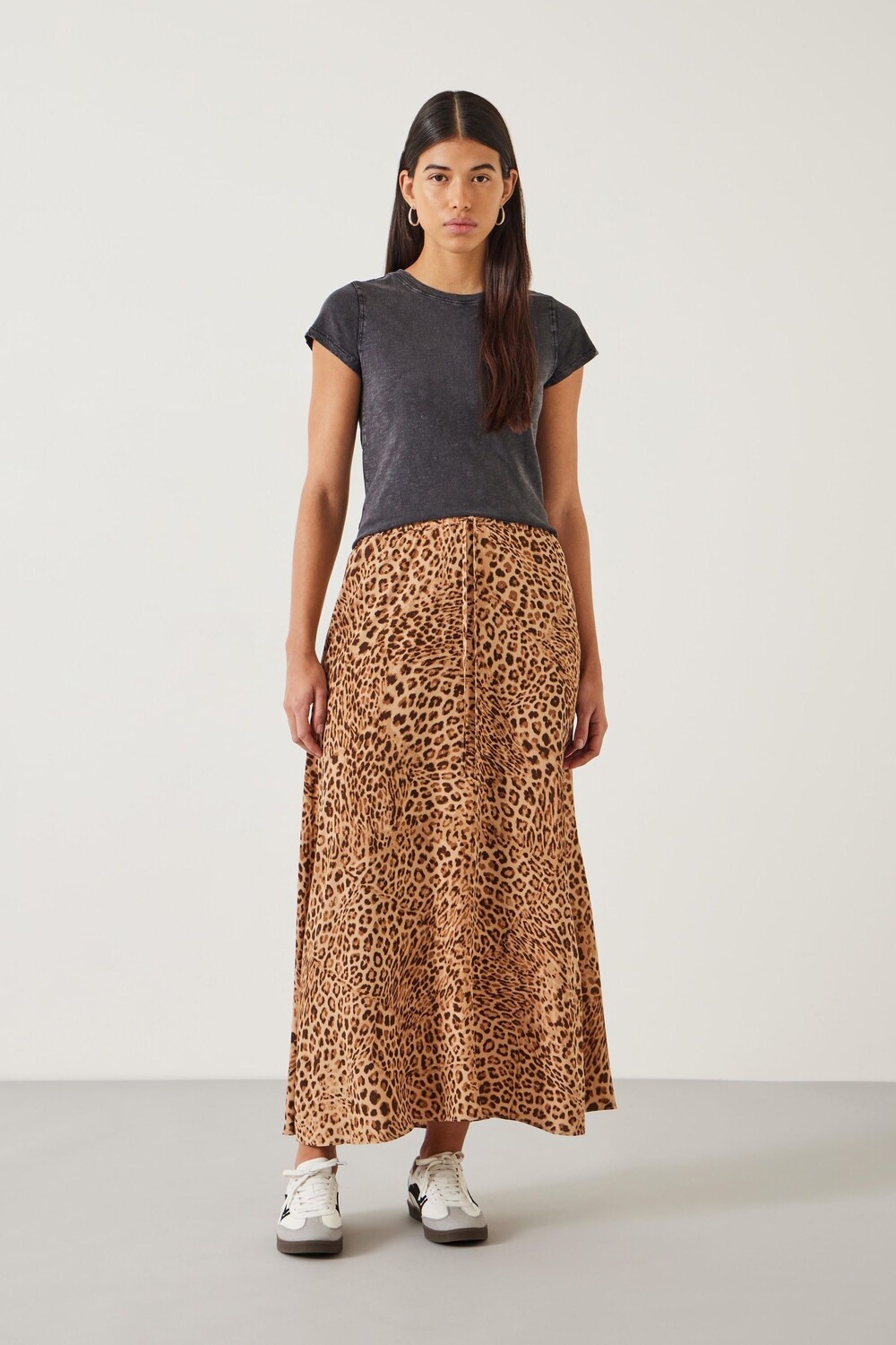 Юбка макси Tia с принтом Hush, мультиколор
Юбка макси Tia с принтом Hush, мультиколор