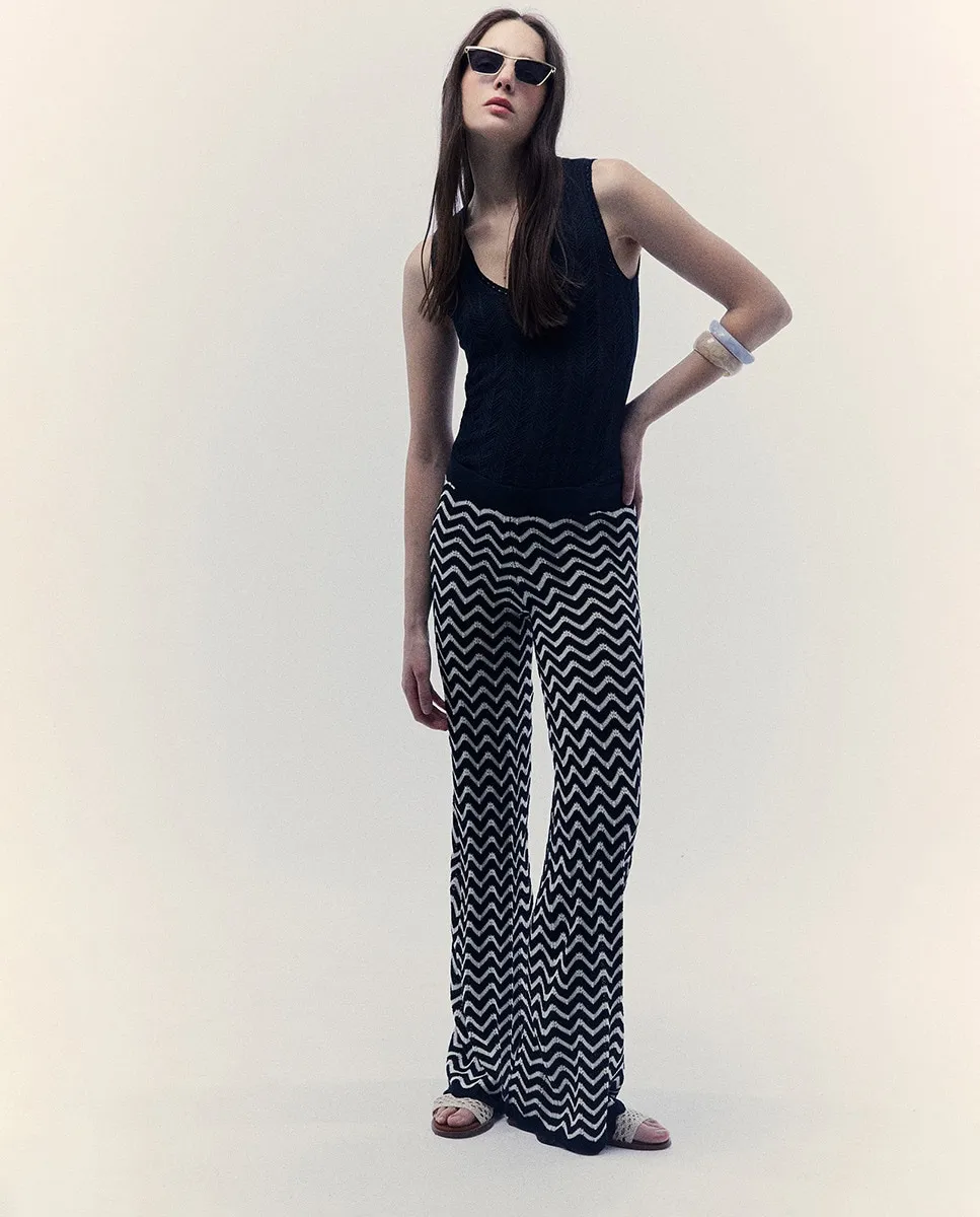 Комплект брюк с узором «зигзаг» Sfera, черный
Комплект брюк с узором «зигзаг» Sfera, черный