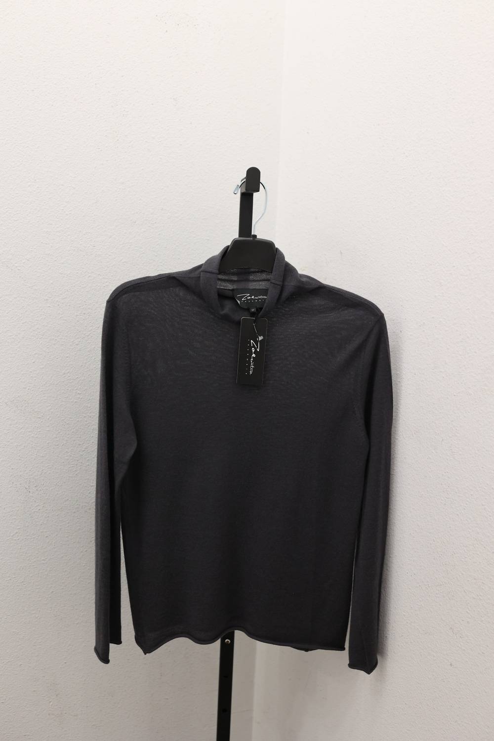 Водолазка цвета древесного угля Zoe Couture, цвет charcoal
Водолазка цвета древесного угля Zoe Couture, цвет charcoal