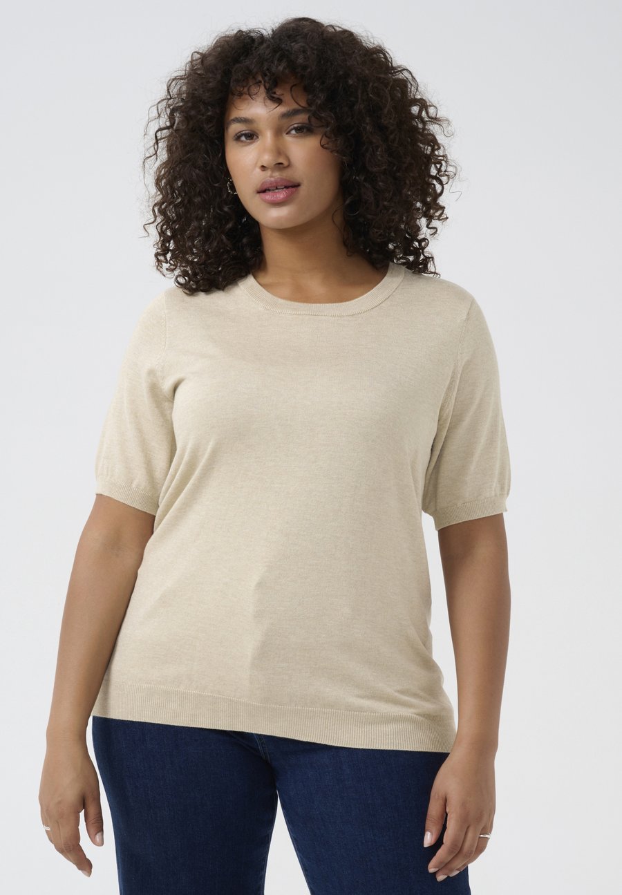 Футболка Kaffe Curve Basic T-shirt, Feather Gray Melange/Grey, Серый, Футболка Kaffe Curve Basic T-shirt, Feather Gray Melange/Grey
Футболка Kaffe Curve Basic T-shirt, Feather Gray Melange/Grey, Серый, Футболка Kaffe Curve Basic T-shirt, Feather Gray Melange/Grey