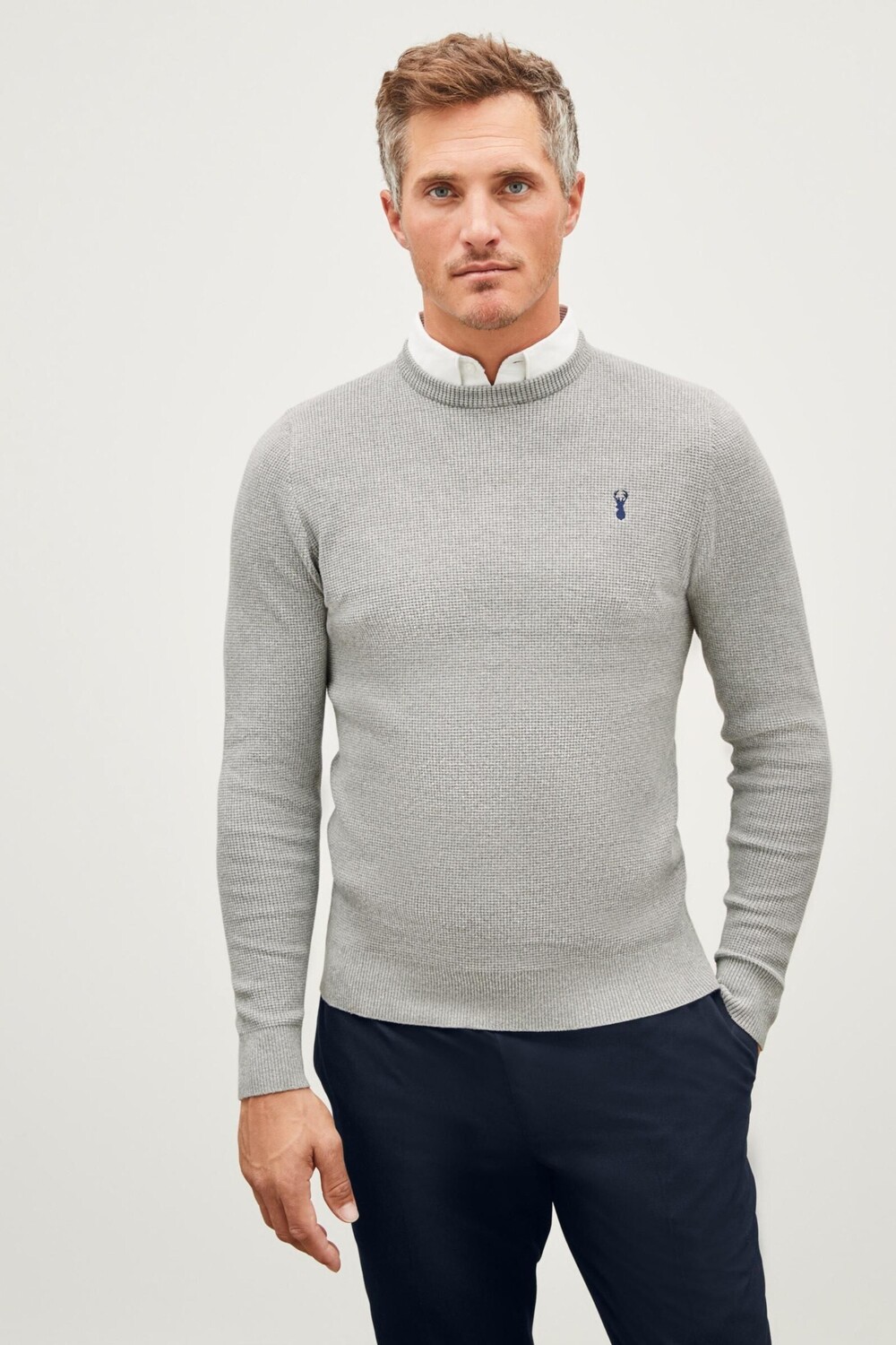 Свитер с рубашечным воротником Next, серый
Свитер с рубашечным воротником Next, серый