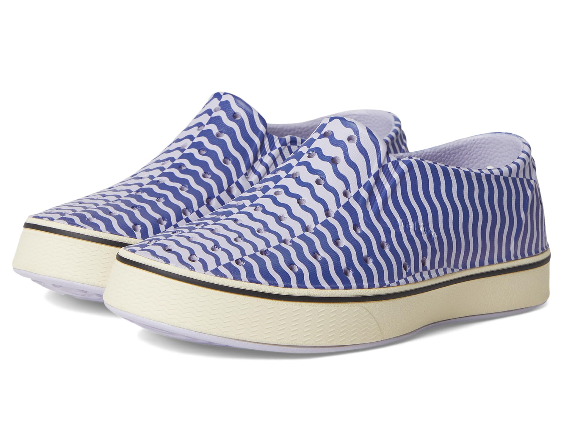 Кроссовки Native Shoes Kids Miles Bloom Print, цвет Future Purple/Bone White/Ink Wiggle Stripe
Кроссовки Native Shoes Kids Miles Bloom Print, цвет Future Purple/Bone White/Ink Wiggle Stripe