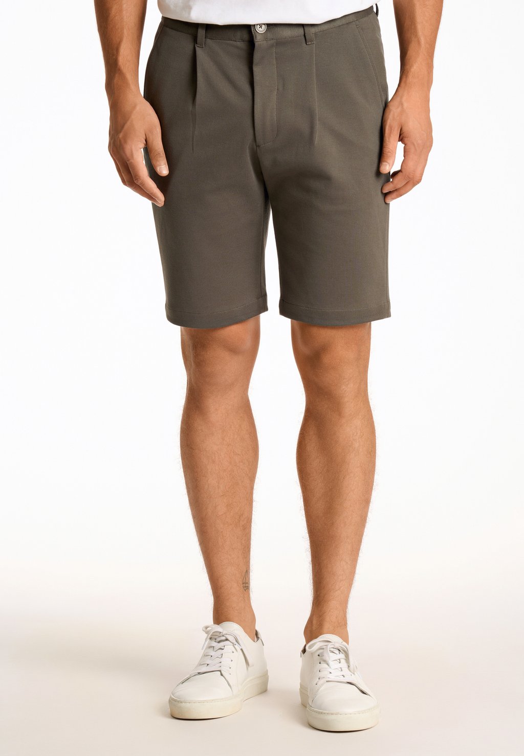 Шорты SUPERFLEX Lindbergh, оливковый
Шорты SUPERFLEX Lindbergh, оливковый