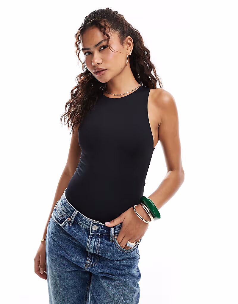 Боди Pimkie Slinky Racerneck черного цвета
Боди Pimkie Slinky Racerneck черного цвета