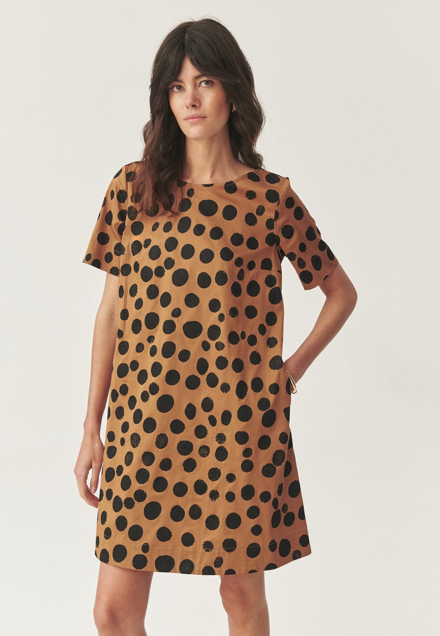 Платье TATUUM GRACI, Camel Brown/Brown
Платье TATUUM GRACI, Camel Brown/Brown