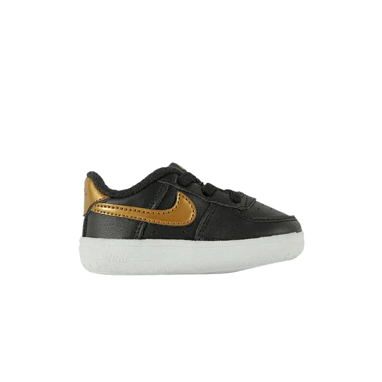 Кроссовки Nike Force 1 CB 'Black Metallic Gold', черный
Кроссовки Nike Force 1 CB 'Black Metallic Gold', черный