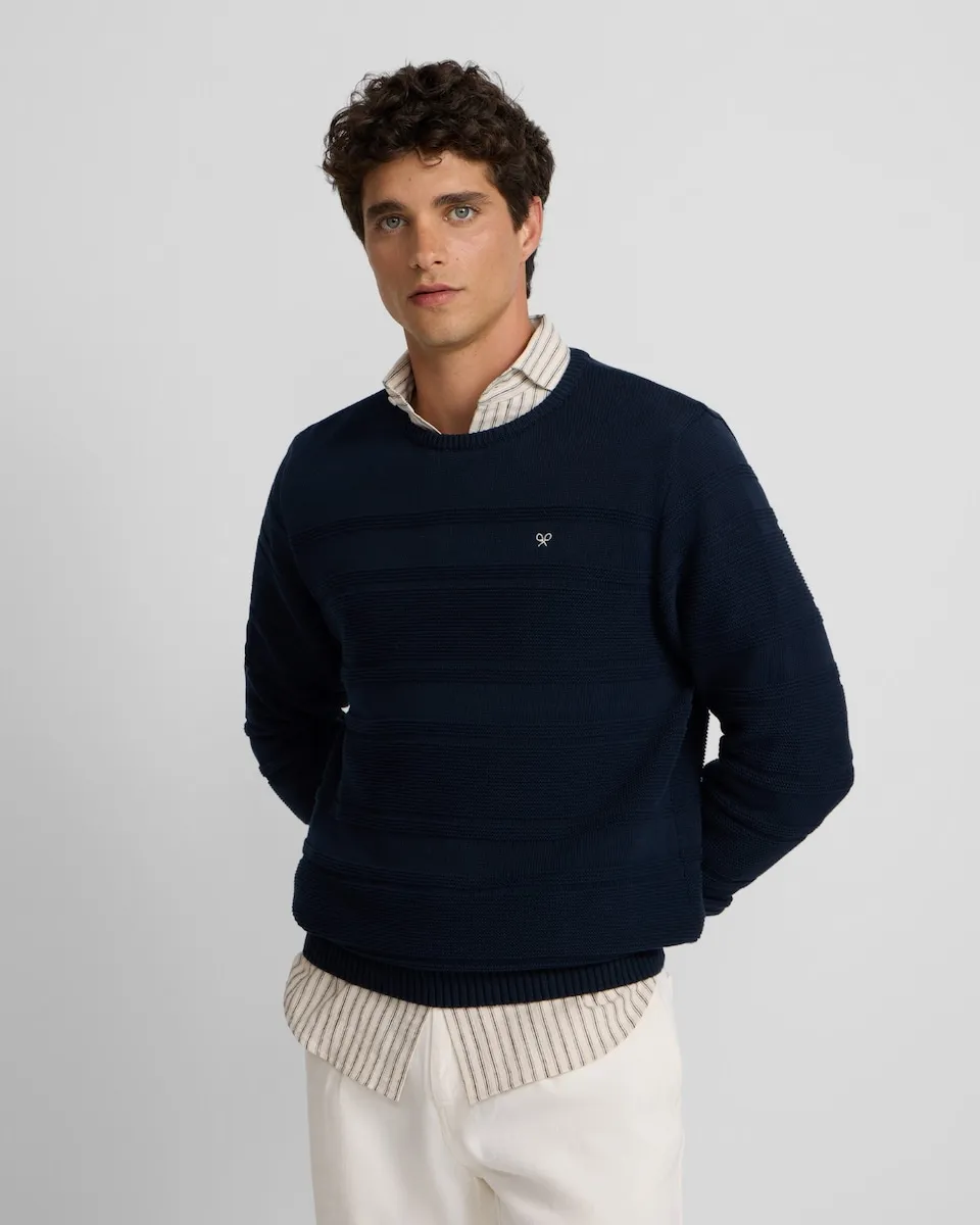 Мужской свитер с плетеным мини-логотипом Silbon, темно-синий
Мужской свитер с плетеным мини-логотипом Silbon, темно-синий