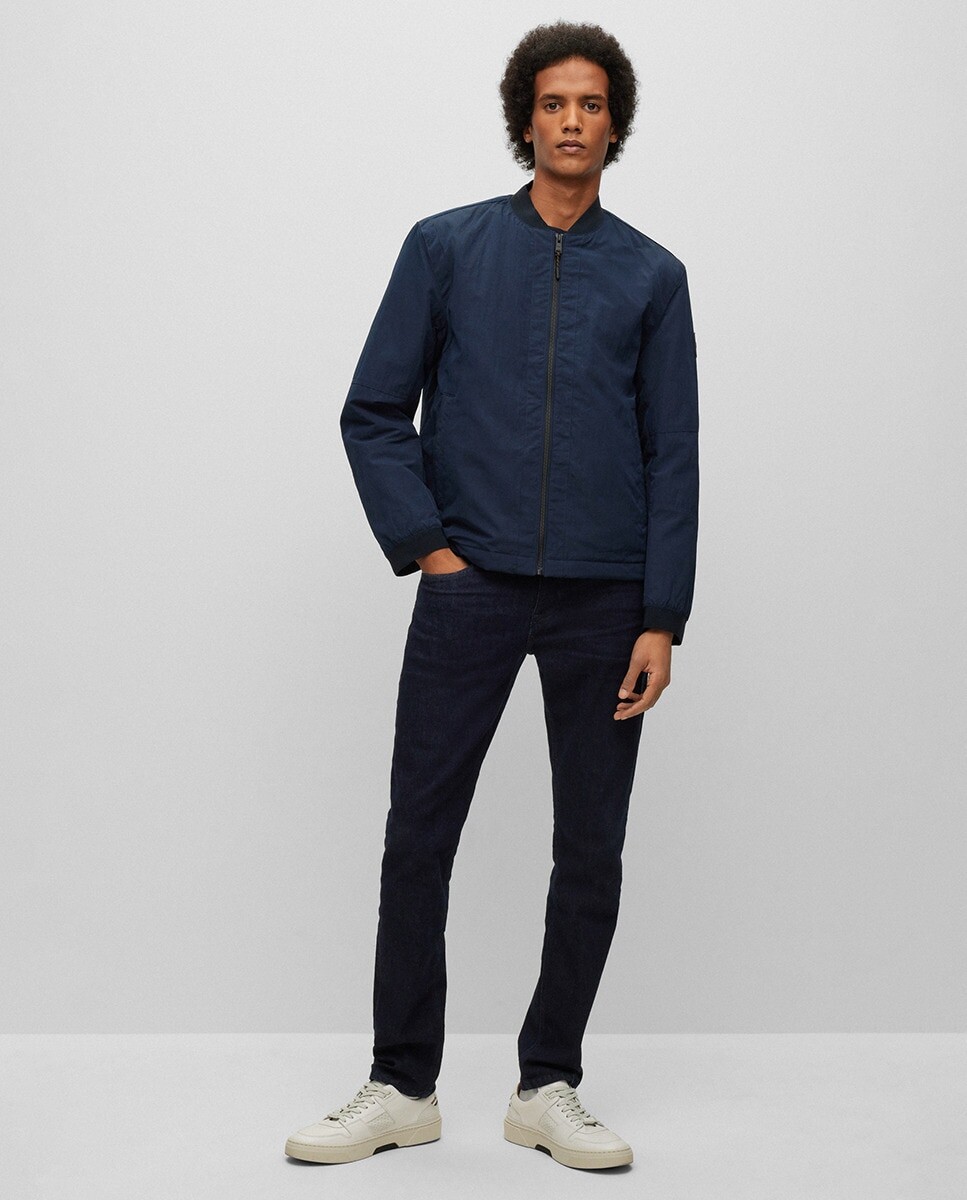 Мужские джинсы узкого кроя из ультраэластичного синего денима Boss, синий
Мужские джинсы узкого кроя из ультраэластичного синего денима Boss, синий