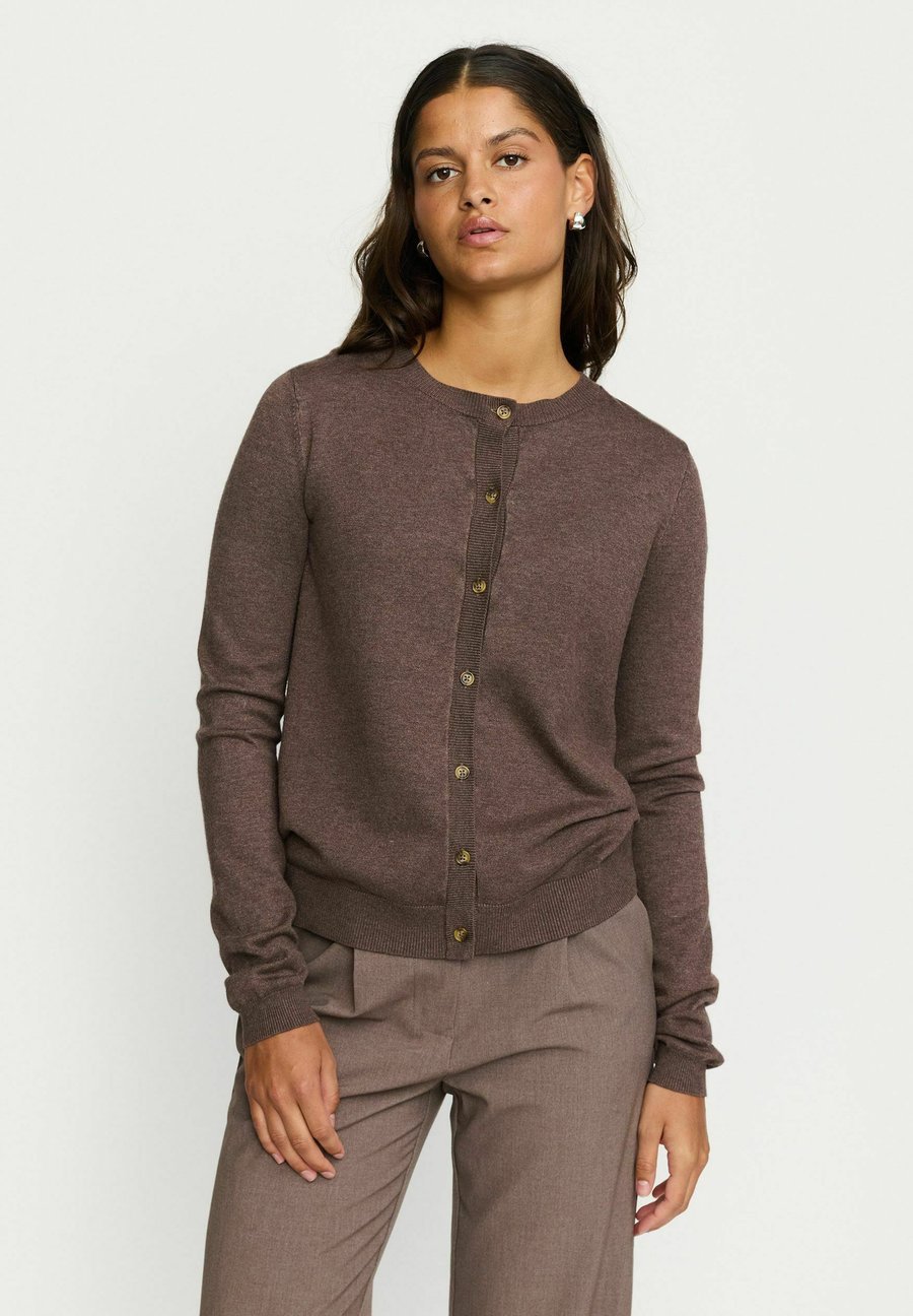 Кардиган Soft Rebels MARLA, Coffee Quartz Melange/Brown
Кардиган Soft Rebels MARLA, Coffee Quartz Melange/Brown