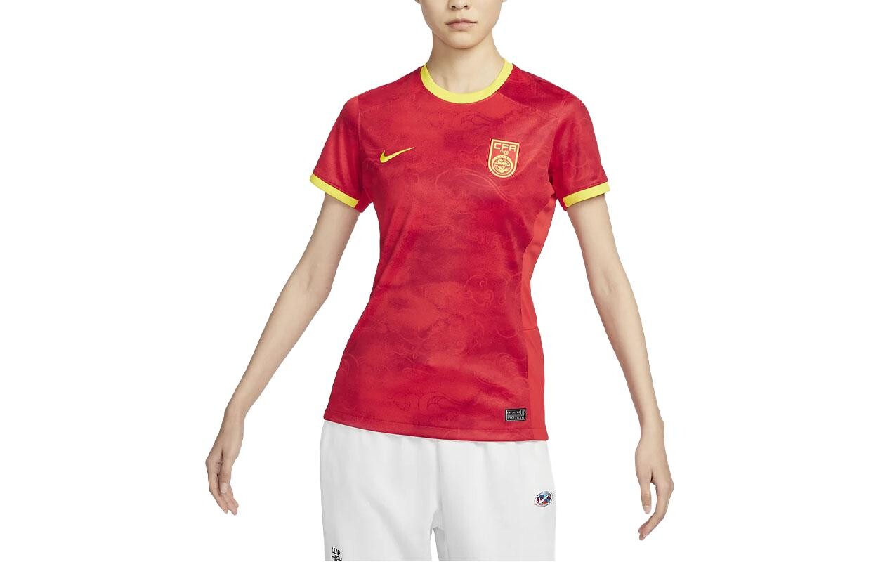 Женская футбольная майка Nike, цвет Gym Red
Женская футбольная майка Nike, цвет Gym Red