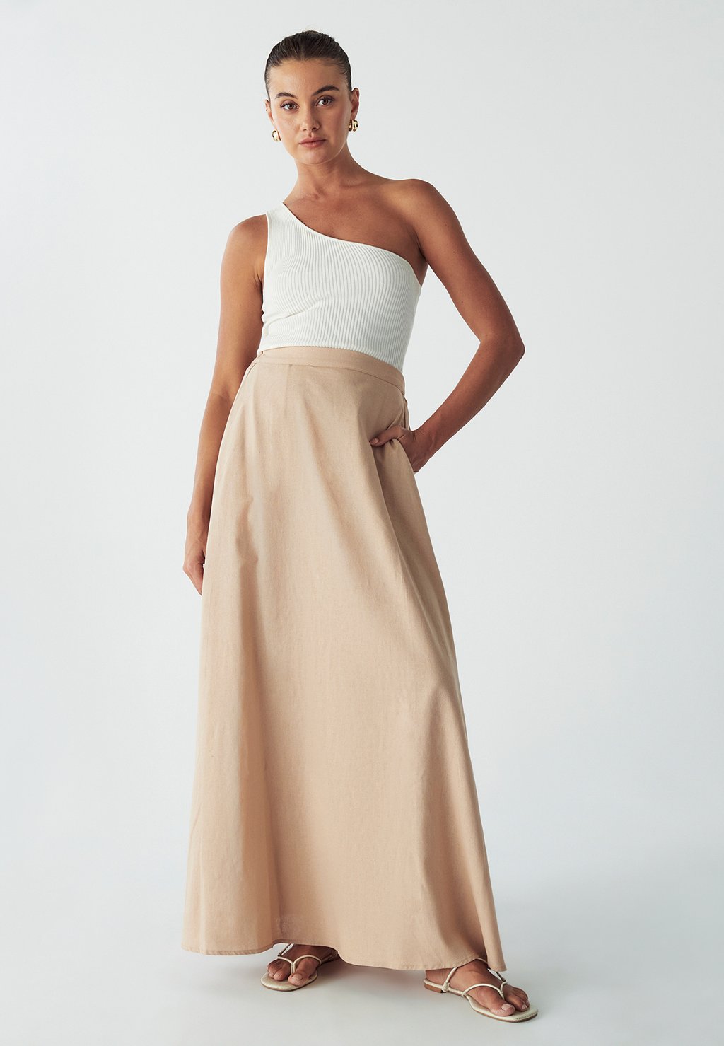 Юбка макси SARAS WILLA, песочный
Юбка макси SARAS WILLA, песочный