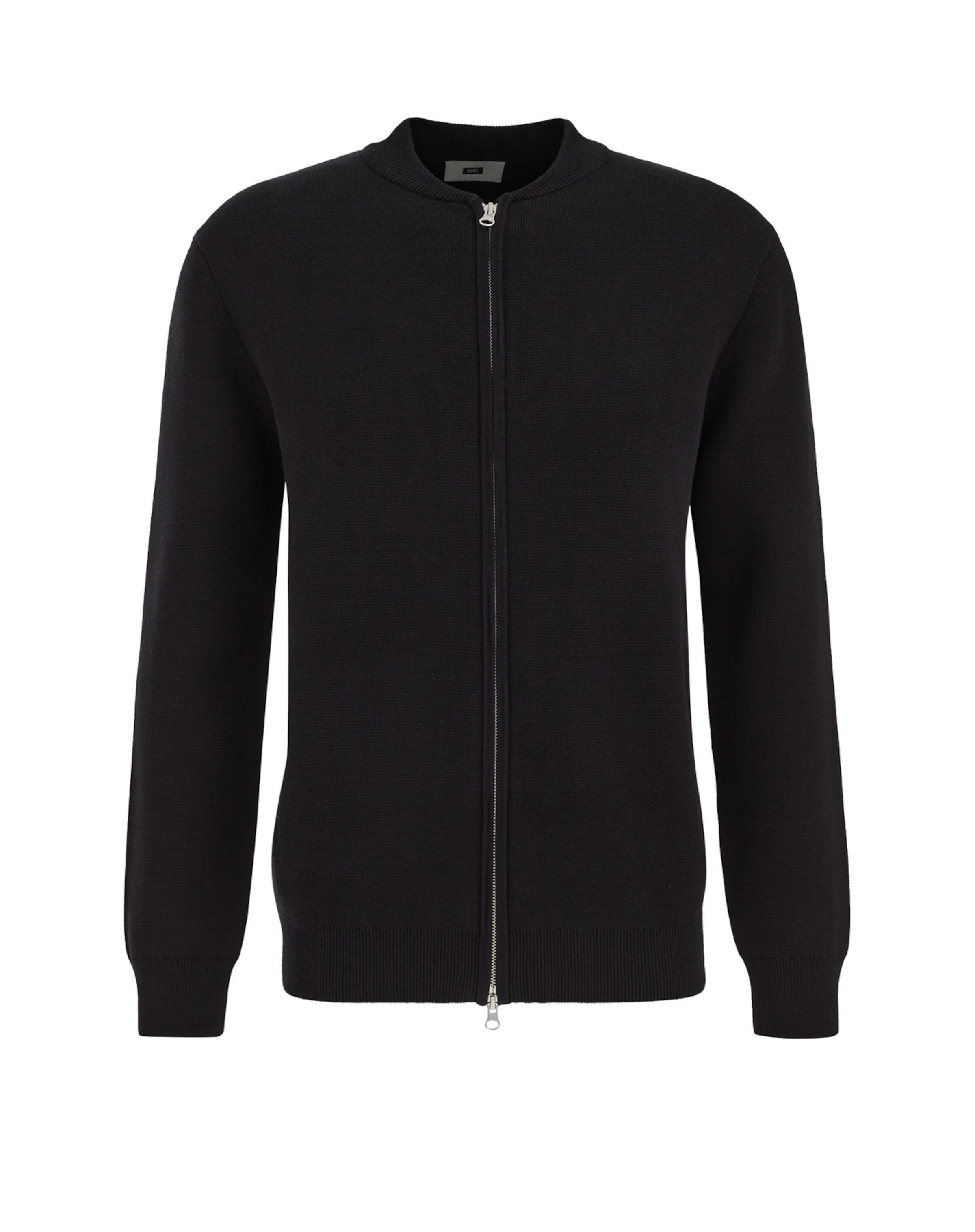 WE Fashion Свитер в черном цвете
WE Fashion Свитер в черном цвете