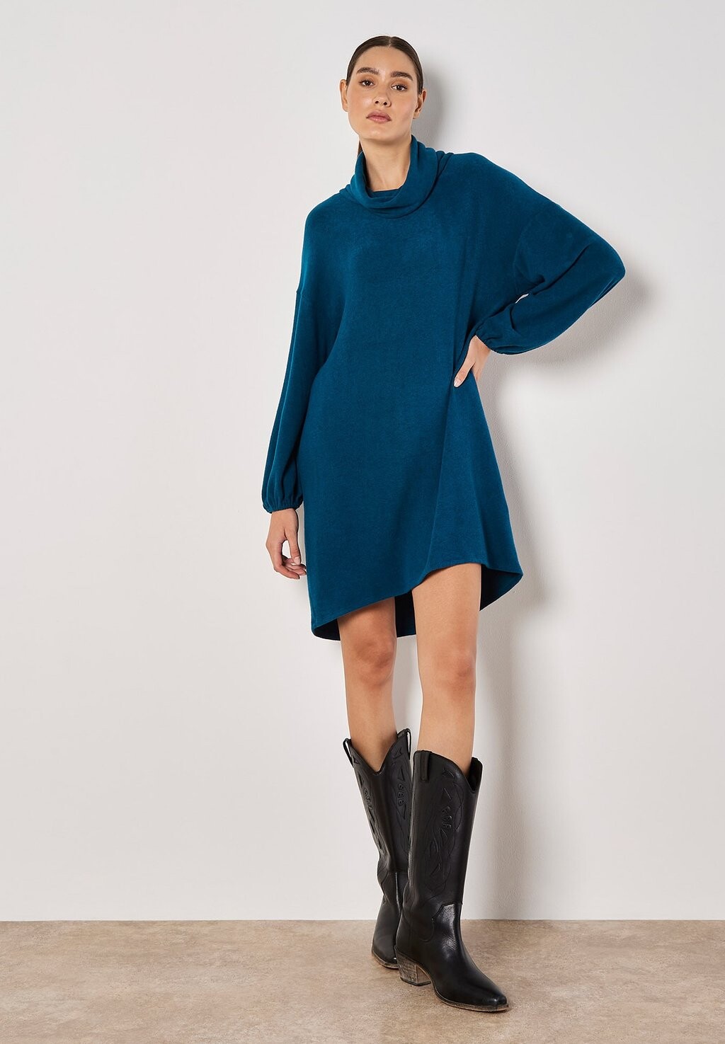 Платье-джемпер SOFT Apricot, бирюзовый 
Платье-джемпер SOFT Apricot, бирюзовый