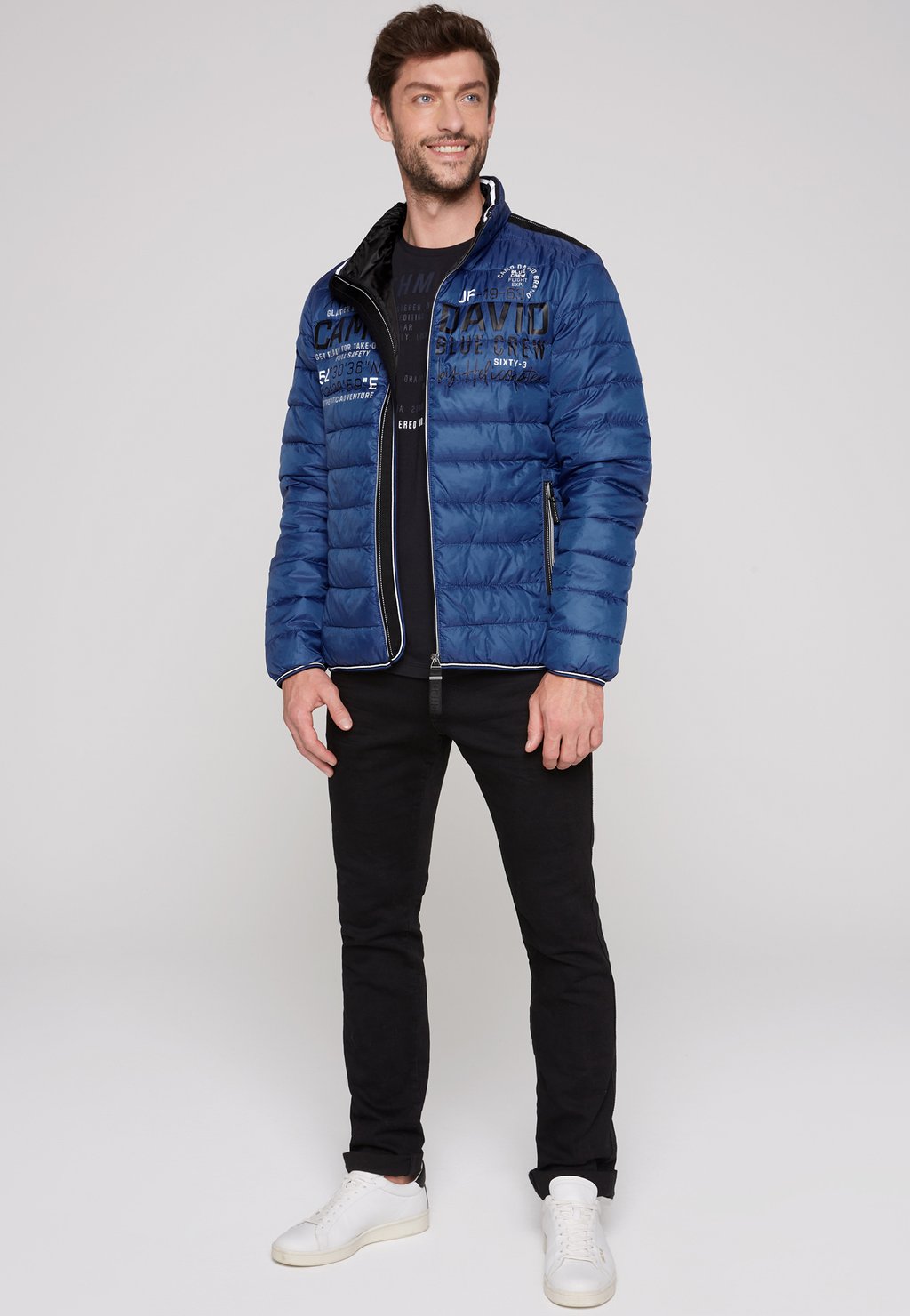 Демисезонная куртка MIT LOGO UND TAPES Camp David, синий
Демисезонная куртка MIT LOGO UND TAPES Camp David, синий