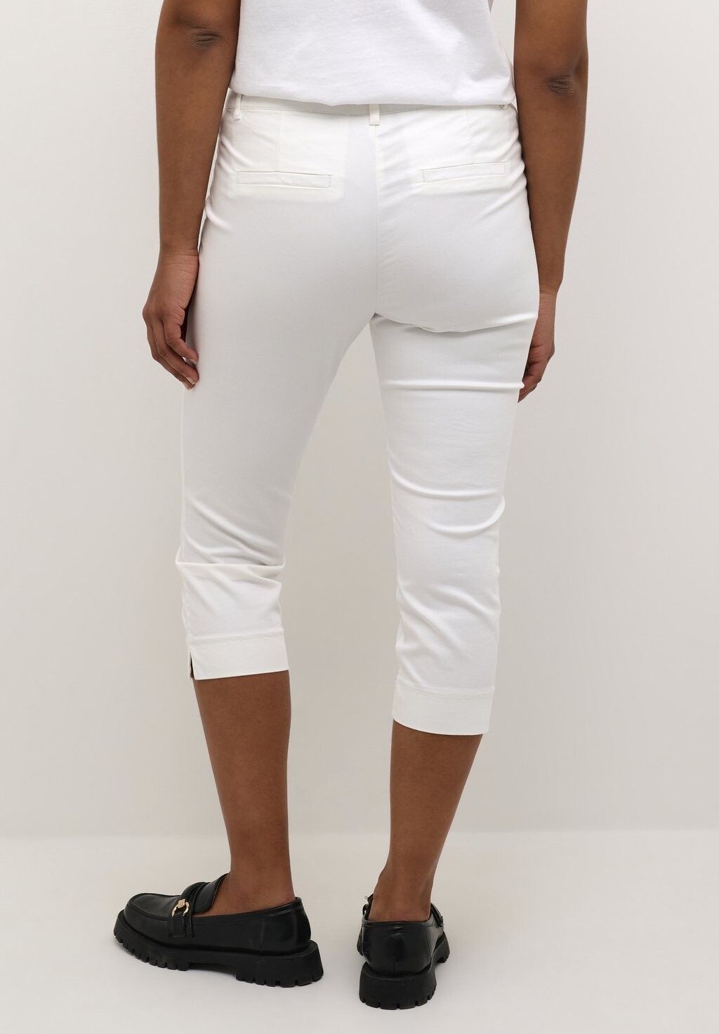 Шорты LEA Kaffe, кремовый
Шорты LEA Kaffe, кремовый