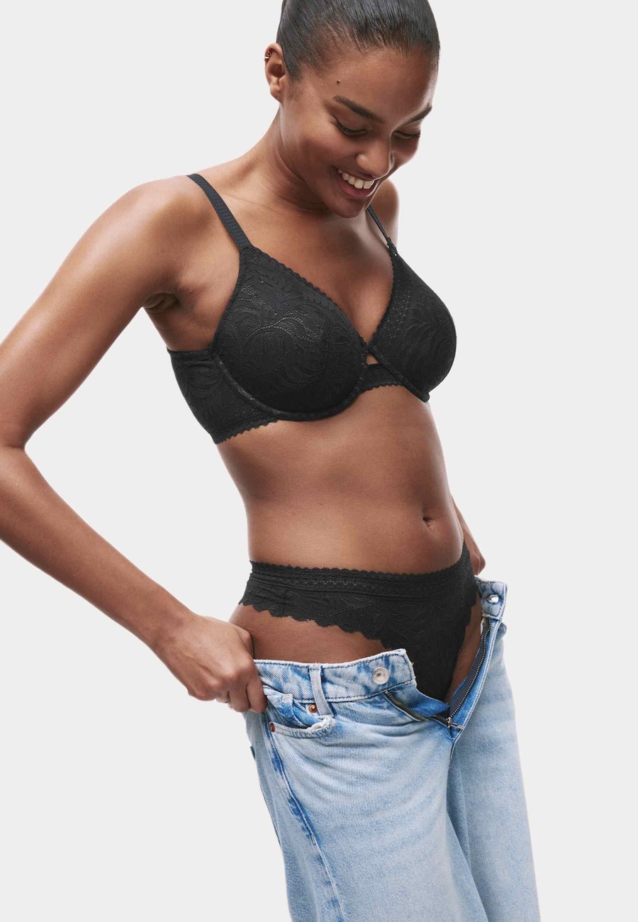 Трусы Marks & Spencer 3PACK FLEXIFIT, Black
Трусы Marks & Spencer 3PACK FLEXIFIT, Black