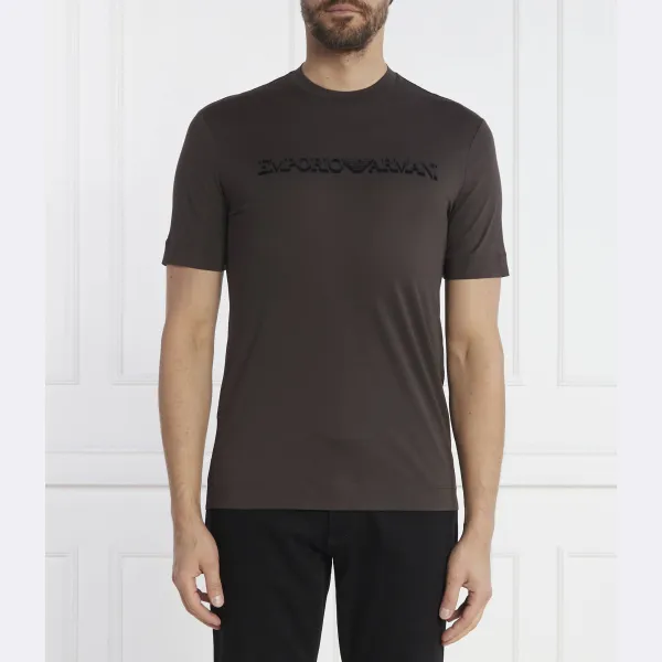 Футболка стандартного кроя Emporio Armani, коричневый 
Футболка стандартного кроя Emporio Armani, коричневый