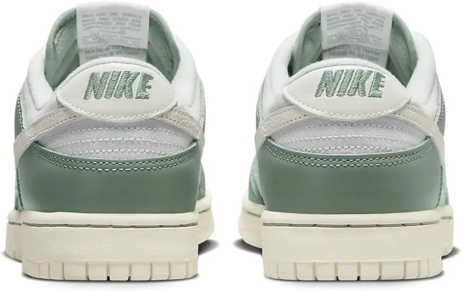 Мужские кроссовки Nike Dunk Low, зеленый
Мужские кроссовки Nike Dunk Low, зеленый