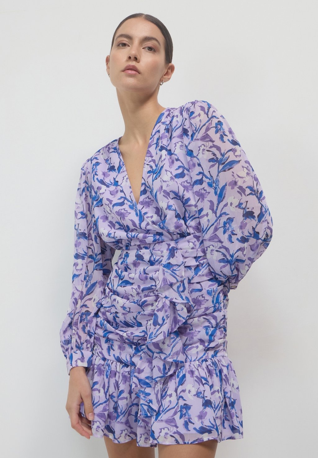 Повседневное платье FIORI Calliope, сиреневый
Повседневное платье FIORI Calliope, сиреневый