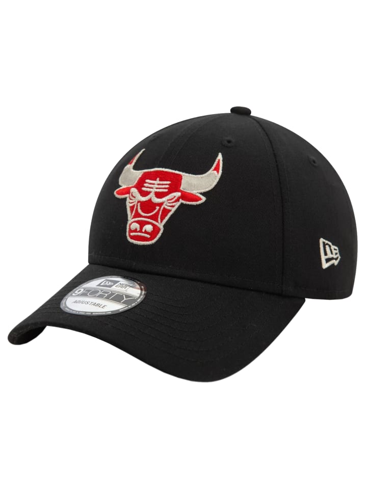 Бейсболка New Era 9FORTY Chicago Bulls Metallic NBA Cap черного цвета
Бейсболка New Era 9FORTY Chicago Bulls Metallic NBA Cap черного цвета