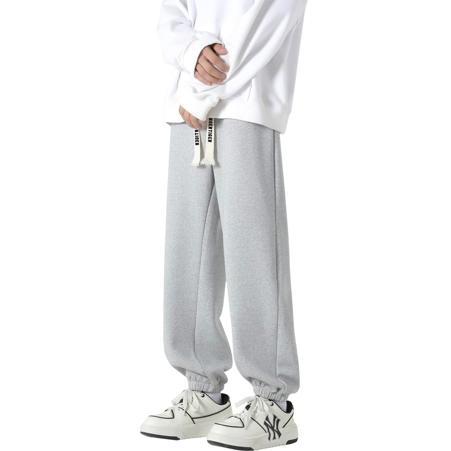 Трикотажные спортивные штаны унисекс Dangertiger, серый
Трикотажные спортивные штаны унисекс Dangertiger, серый