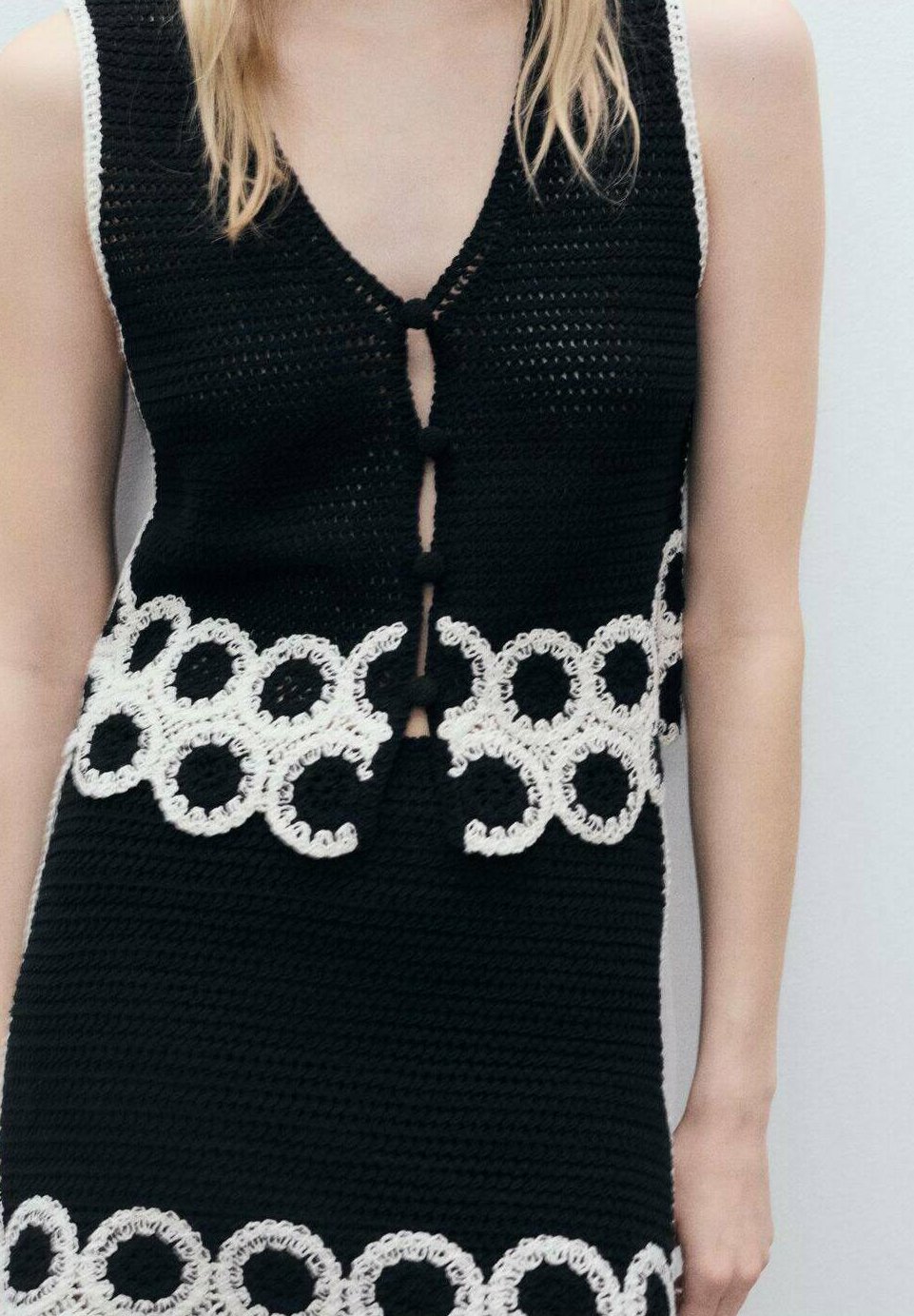 Жилет TON Mango, черный 
Жилет TON Mango, черный