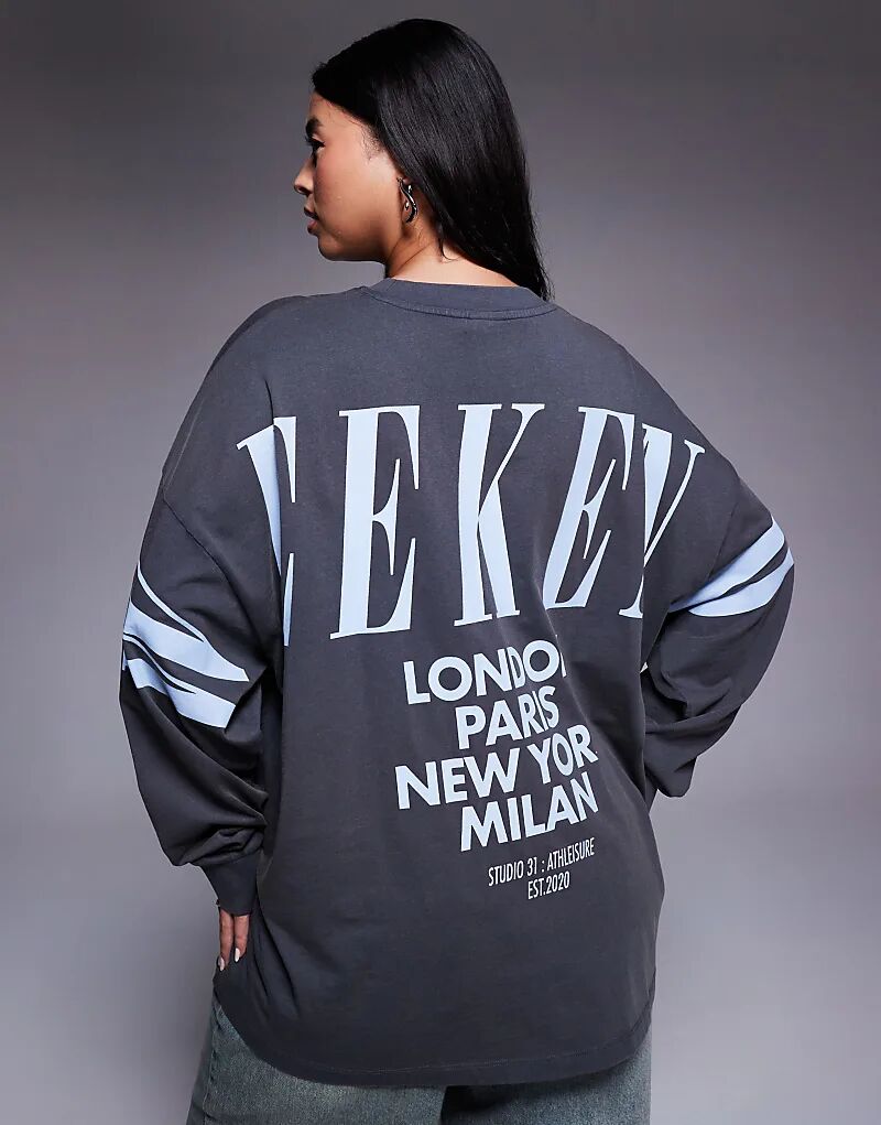 Футболка Weekend Collective Curve Icon свободного кроя с длинными рукавами и логотипом на спине, выбеленная черная Asos Weekend Collective
Футболка Weekend Collective Curve Icon свободного кроя с длинными рукавами и логотипом на спине, выбеленная черная Asos Weekend Collective