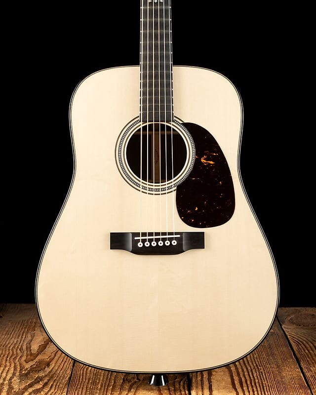Акустическая гитара Martin Custom Shop Custom "D" Dreadnought Spruce/East Indian Rosewood - Natural - Free Shipping
Акустическая гитара Martin Custom Shop Custom "D" Dreadnought Spruce/East Indian Rosewood - Natural - Free Shipping