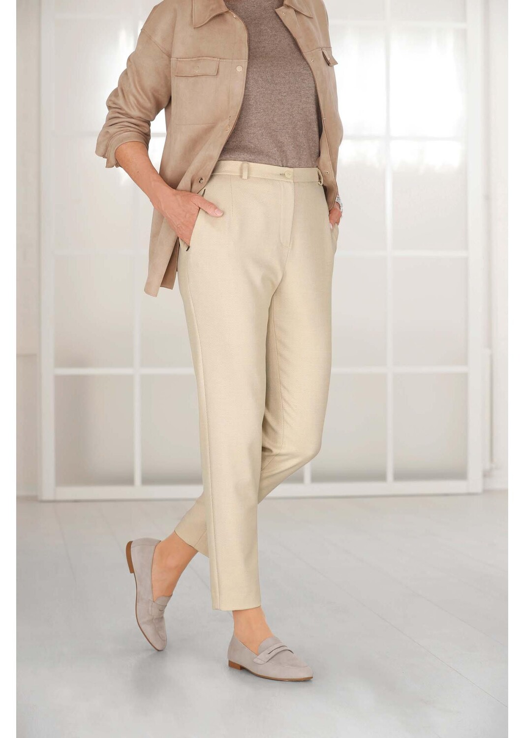 Брюки GOLDNER Hose Anna mit Rippenstruktur, цвет stein
Брюки GOLDNER Hose Anna mit Rippenstruktur, цвет stein