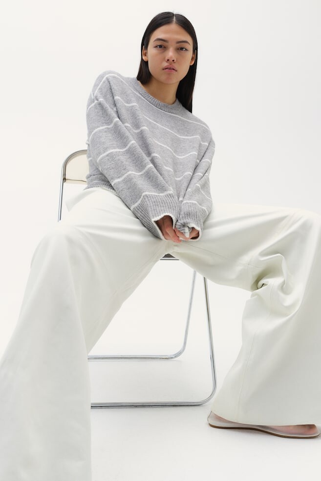 Свитер H&M, серый
Свитер H&M, серый