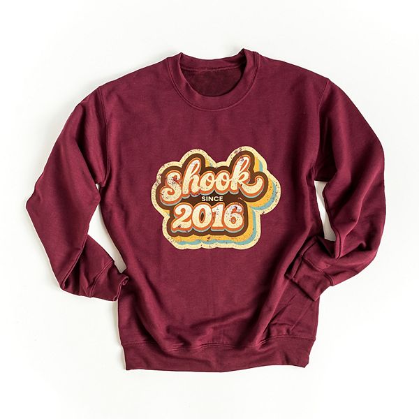 Футболка Shook since 2016 с принтом Simply Sage Market, Maroon, Зеленый, Футболка Shook since 2016 с принтом Simply Sage Market, Maroon
Футболка Shook since 2016 с принтом Simply Sage Market, Maroon, Зеленый, Футболка Shook since 2016 с принтом Simply Sage Market, Maroon