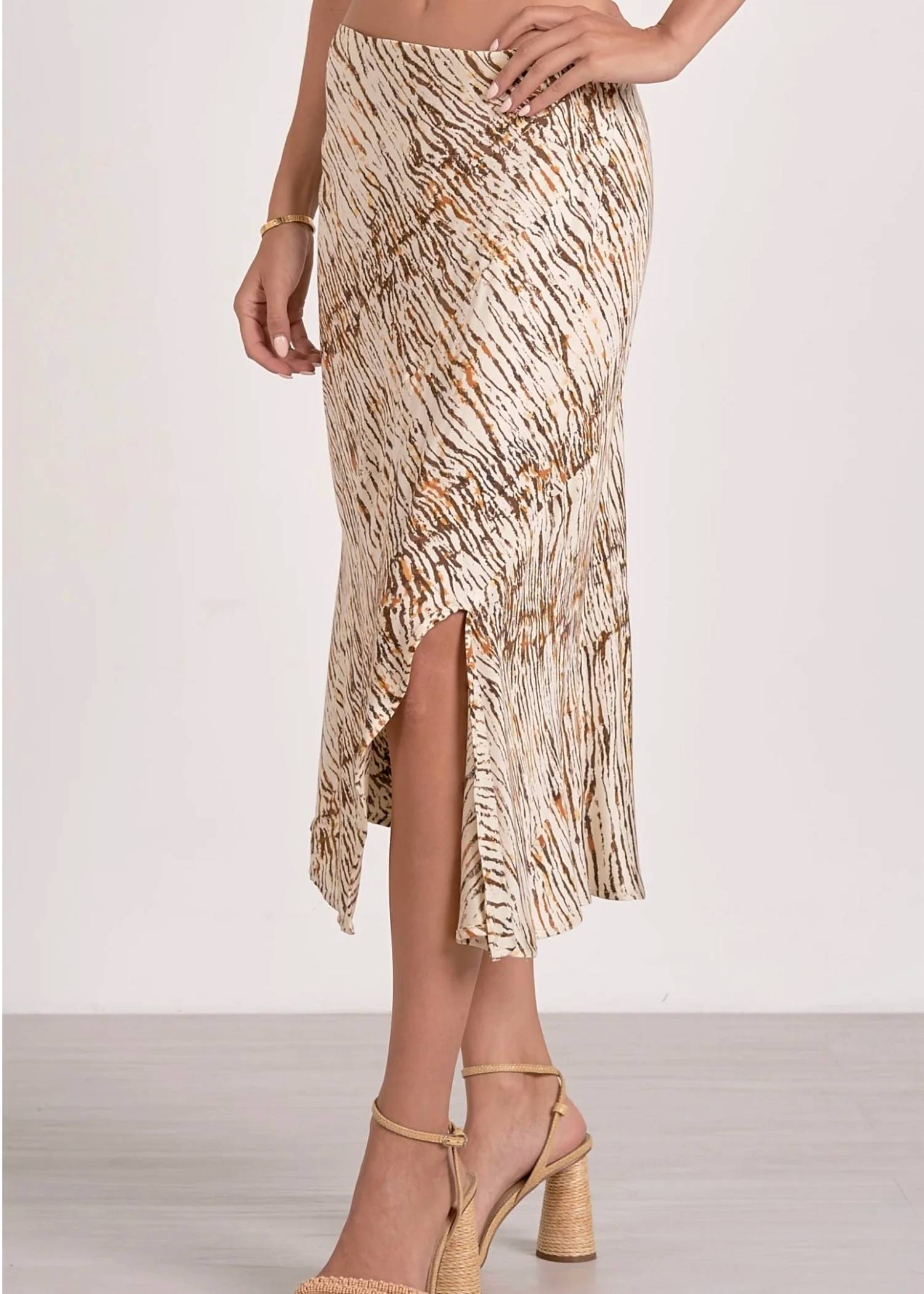 Сахара: миди-юбка с принтом и разрезом по боку, мультиколор ELAN
Сахара: миди-юбка с принтом и разрезом по боку, мультиколор ELAN