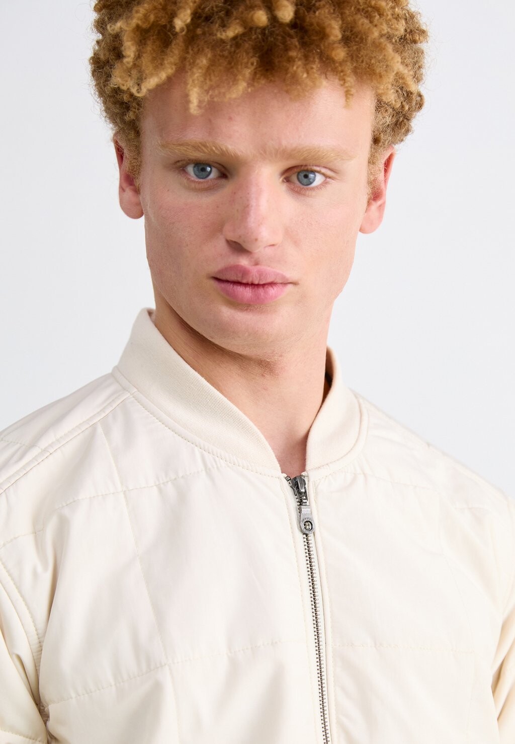 Легкая куртка THORSBY LINER JACKET UPDATE Dickies, бежевый
Легкая куртка THORSBY LINER JACKET UPDATE Dickies, бежевый