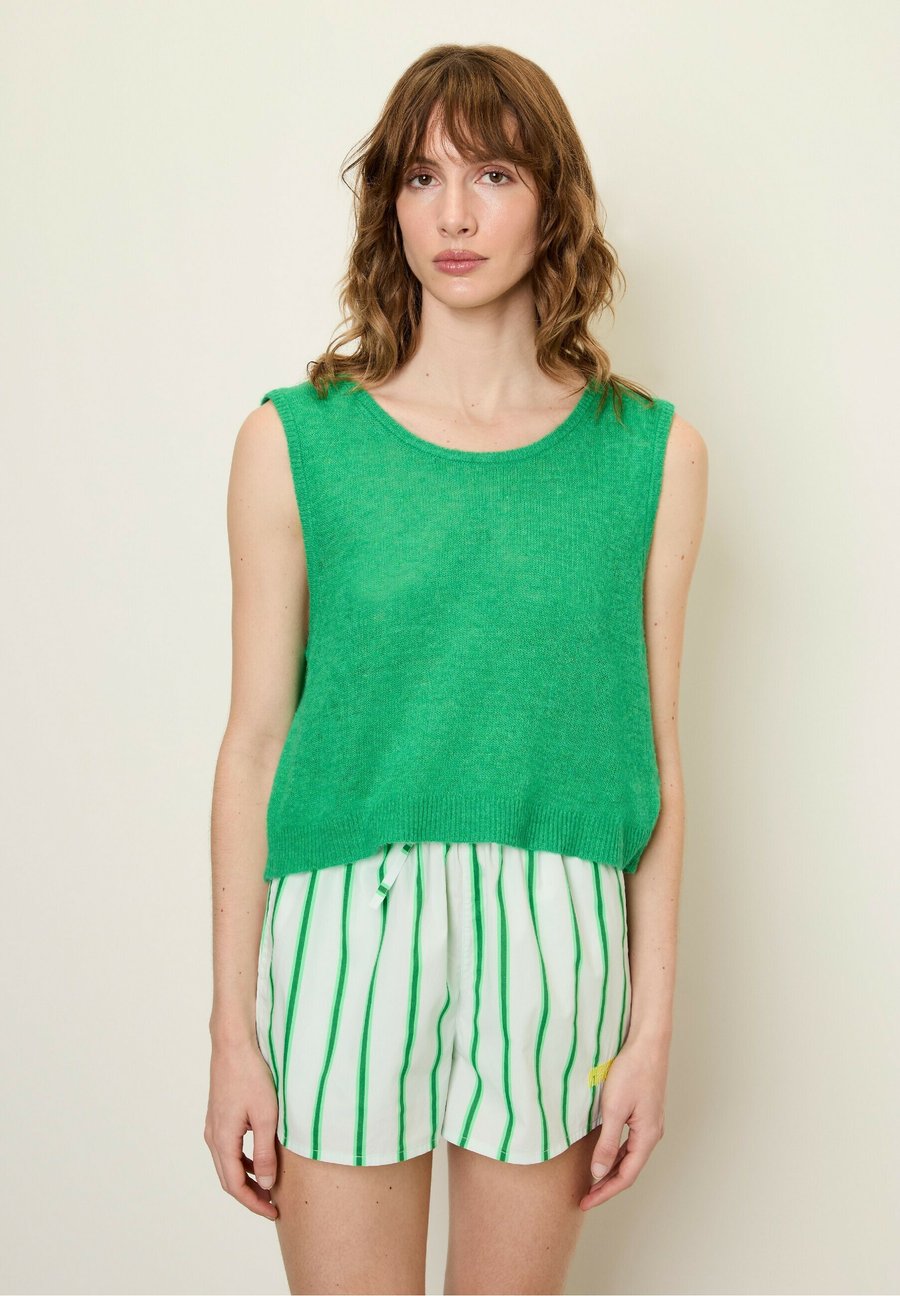 Топ American Vintage DUMY, Verdoyant Chine/Green
Топ American Vintage DUMY, Verdoyant Chine/Green
