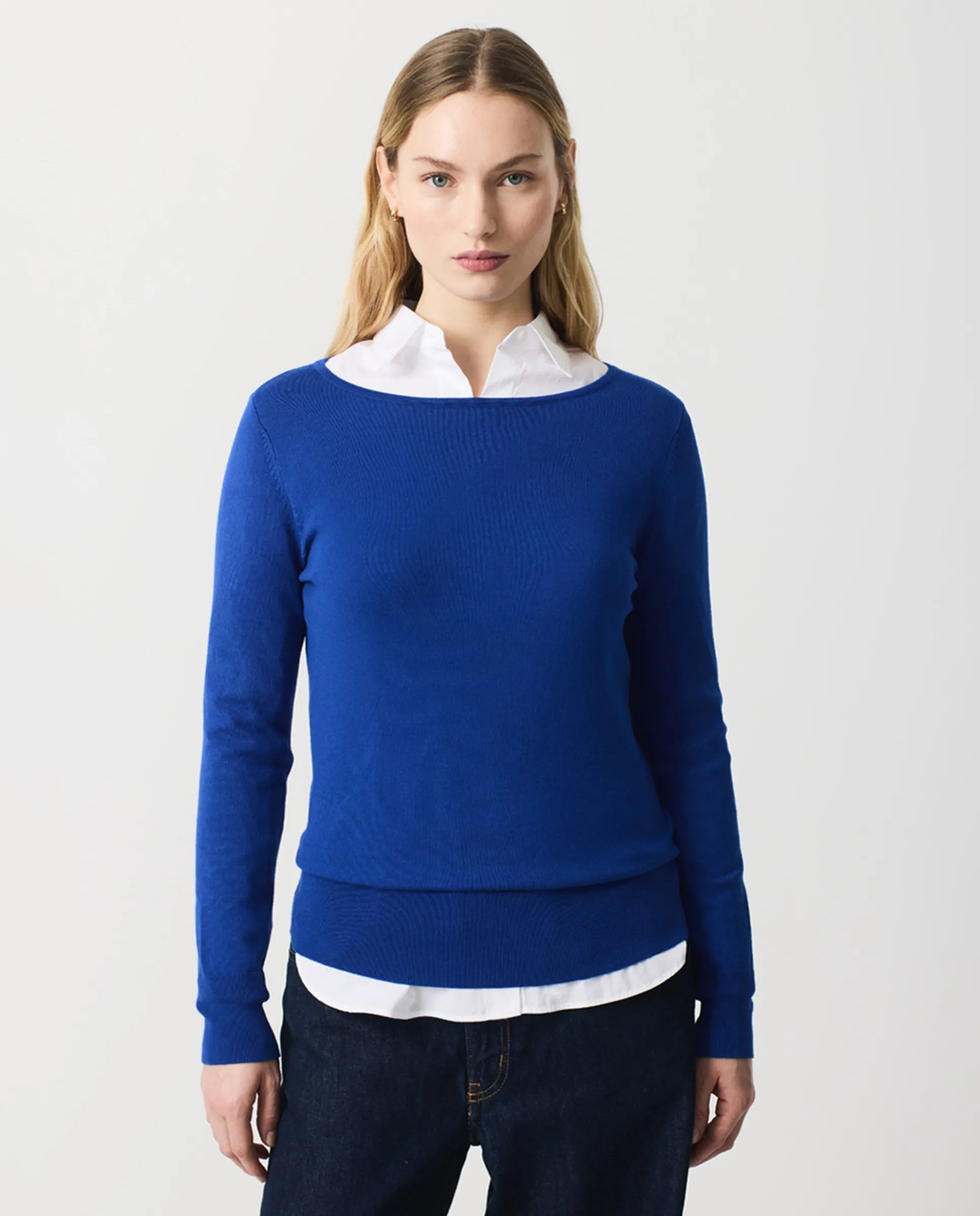 Женский джемпер с рубчиком на манжетах и подоле, длинный рукав Escorpion, индиго
Женский джемпер с рубчиком на манжетах и подоле, длинный рукав Escorpion, индиго