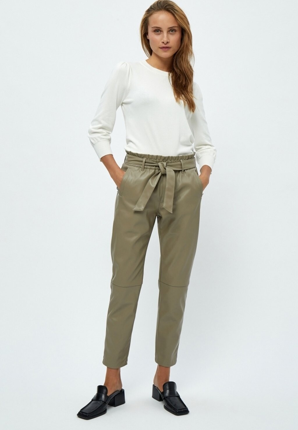 Брюки JAYDA Minus, оливковый
Брюки JAYDA Minus, оливковый