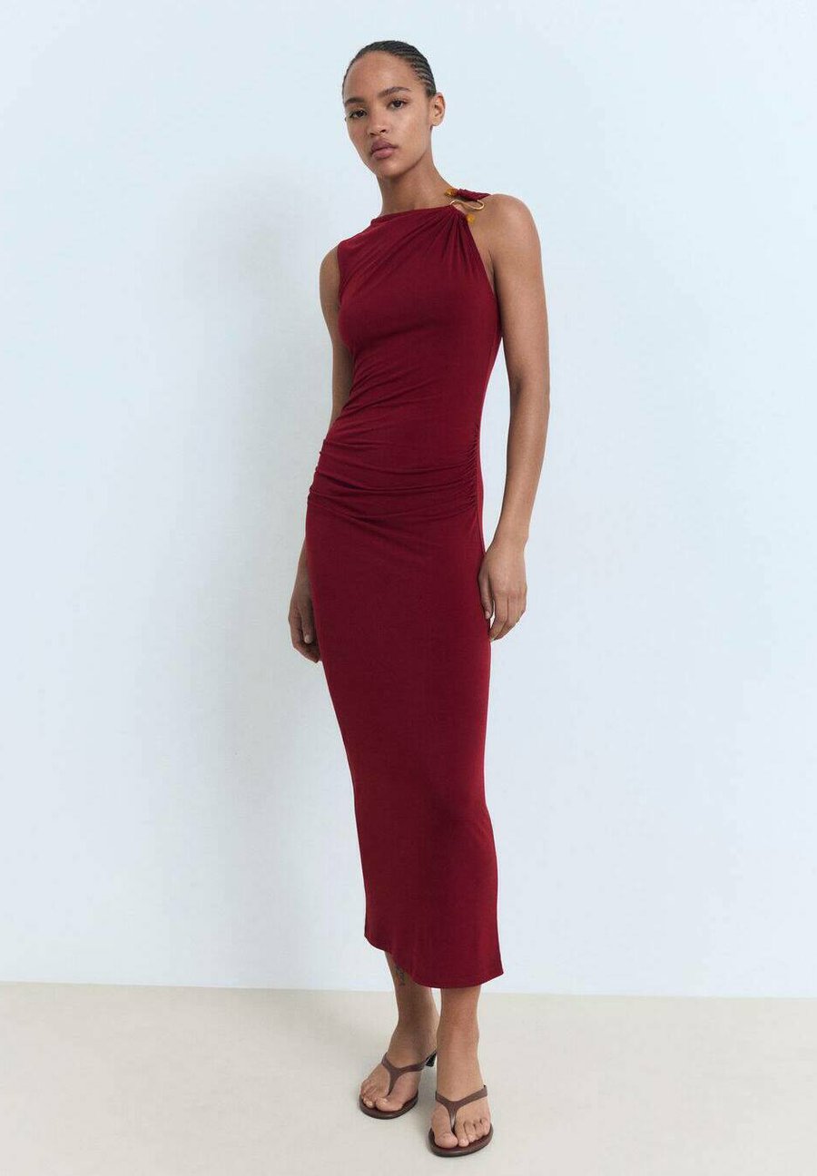 Платье Mango MIDI WITH JEWEL DETAIL, Bordeaux
Платье Mango MIDI WITH JEWEL DETAIL, Bordeaux