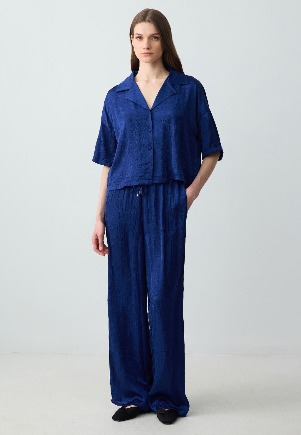 Брюки LOOSE FIT KNITTED Jimmy Key, темно-синий
Брюки LOOSE FIT KNITTED Jimmy Key, темно-синий