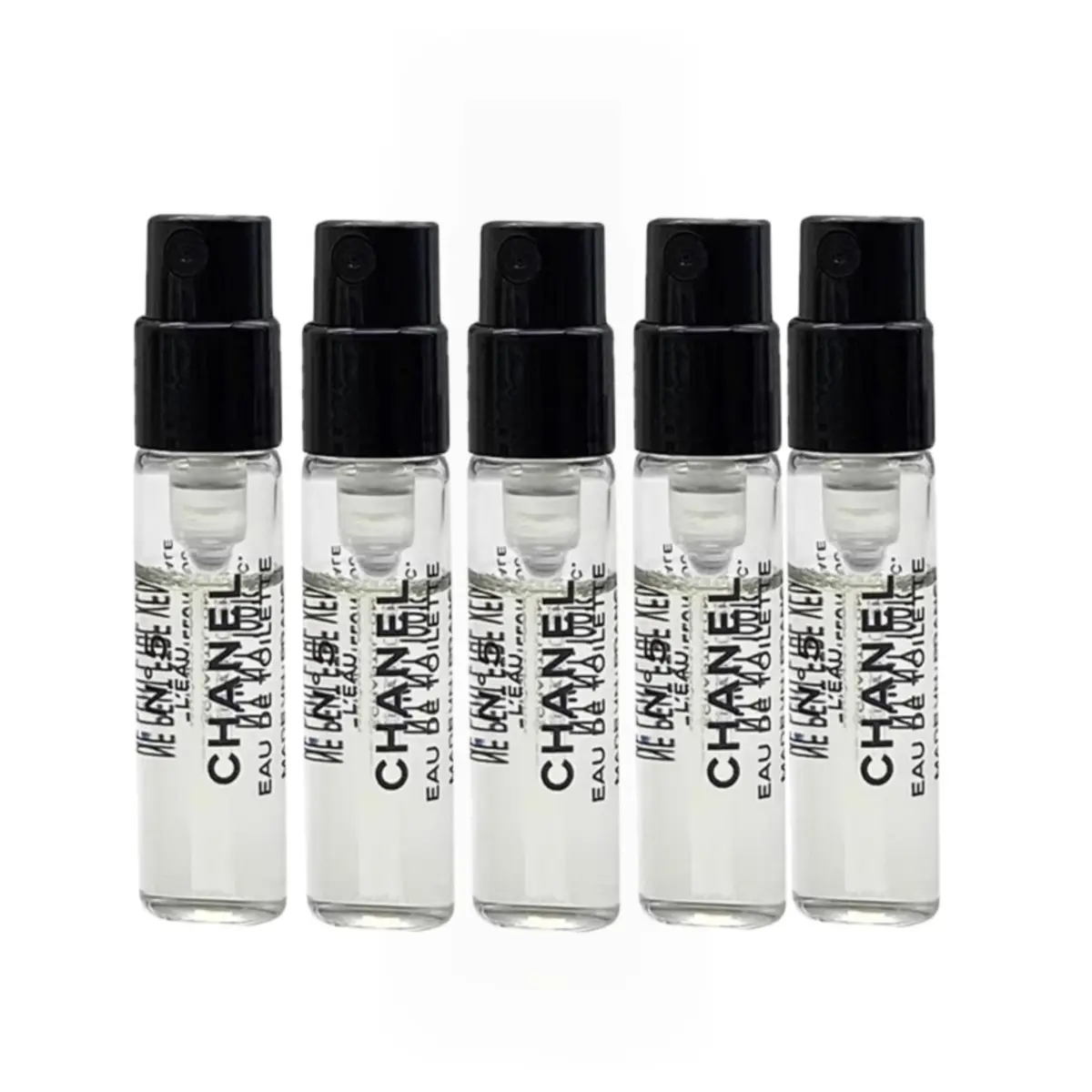 Набор пробников размер 5 Water N°5 Eau De Toilette 1,5 мл*3 CHANEL
Набор пробников размер 5 Water N°5 Eau De Toilette 1,5 мл*3 CHANEL