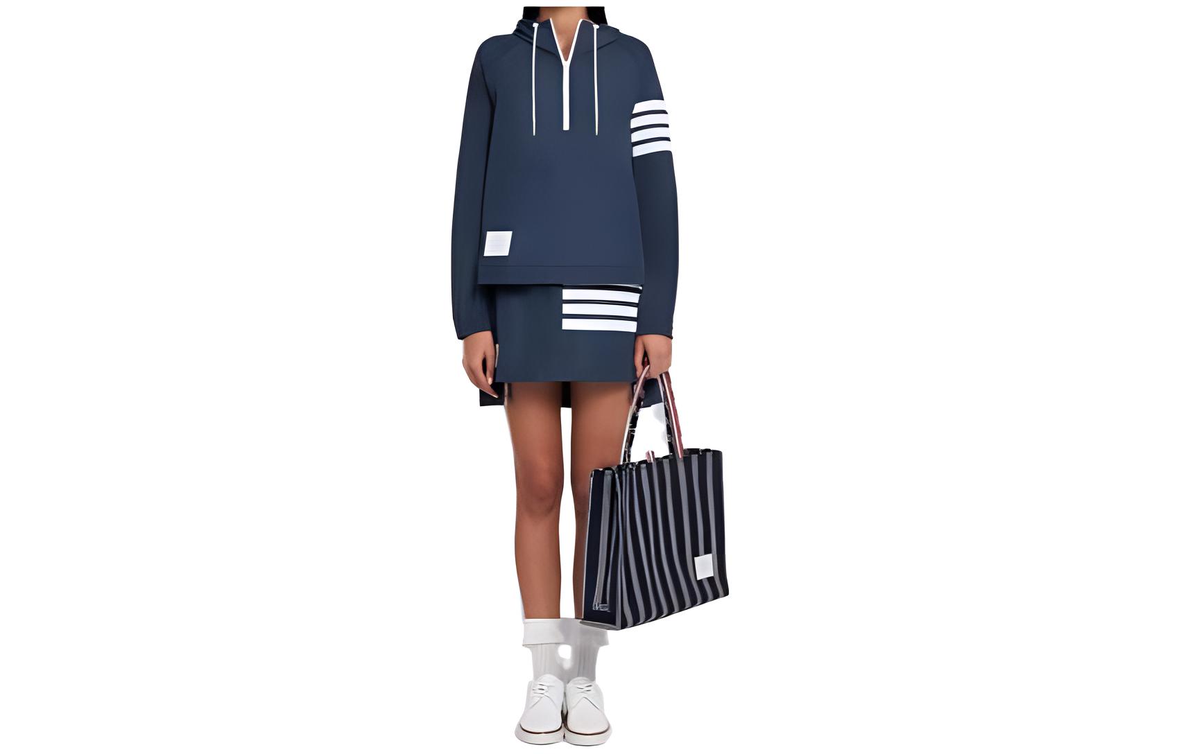 Повседневная короткая юбка женская синяя THOM BROWNE
Повседневная короткая юбка женская синяя THOM BROWNE