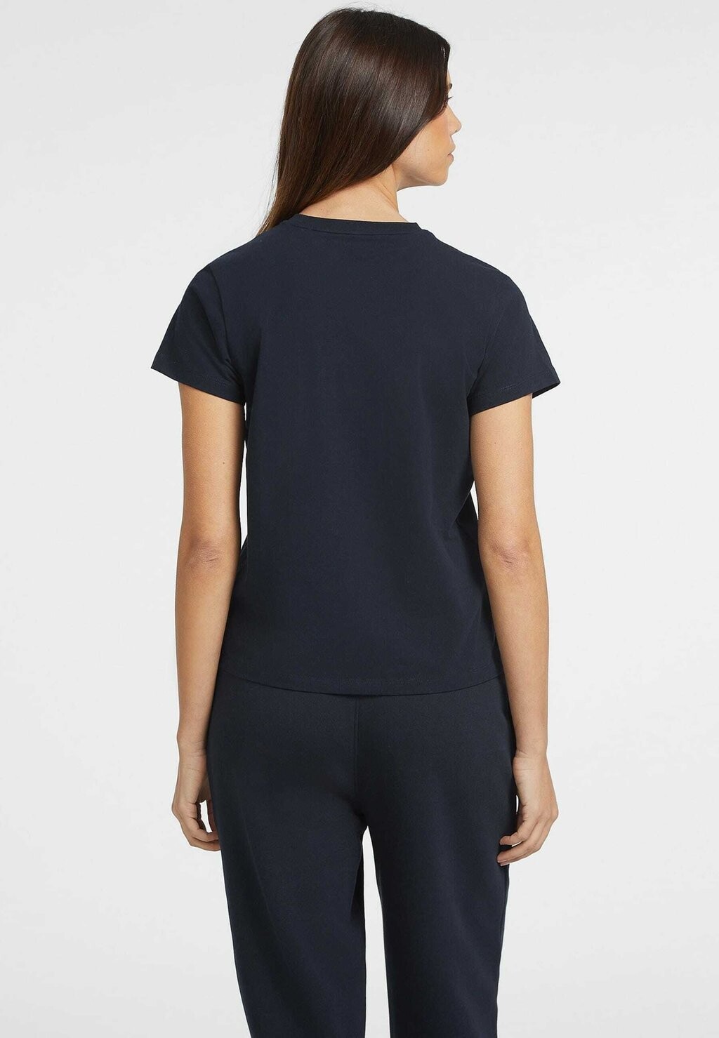 Базовая футболка CON LOGO Guess Jeans, темно-синий
Базовая футболка CON LOGO Guess Jeans, темно-синий