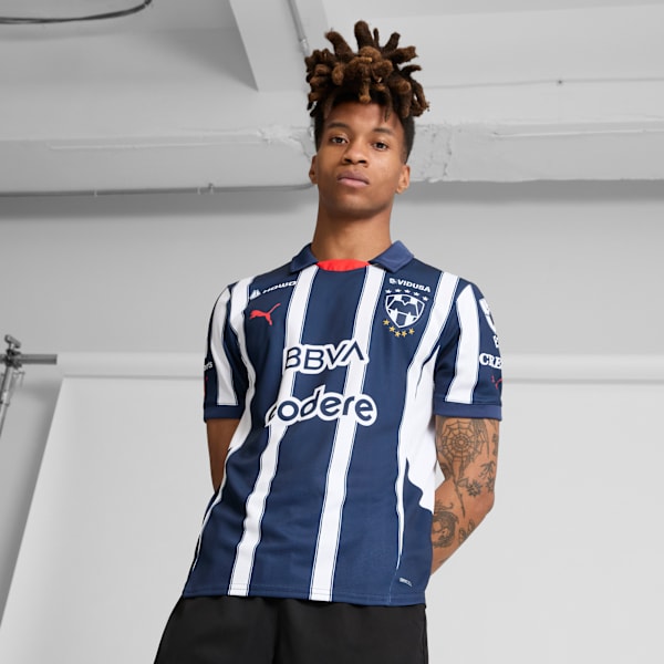 Мужская футбольная майка C.F. Monterrey 24/25 Home Replica Puma, синий
Мужская футбольная майка C.F. Monterrey 24/25 Home Replica Puma, синий