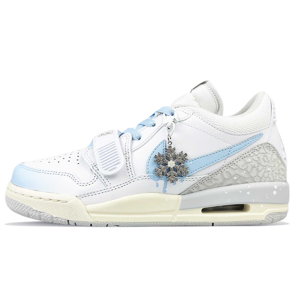 Баскетбольные кроссовки Legacy 312 Low с противоскользящей амортизацией и низким верхом для детей и подростков Jordan, белый/синий
Баскетбольные кроссовки Legacy 312 Low с противоскользящей амортизацией и низким верхом для детей и подростков Jordan, белый/синий