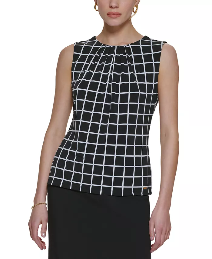 Блузка с принтом и плиссированной горловиной, размеры Regular и Petite Calvin Klein, черный 
Блузка с принтом и плиссированной горловиной, размеры Regular и Petite Calvin Klein, черный