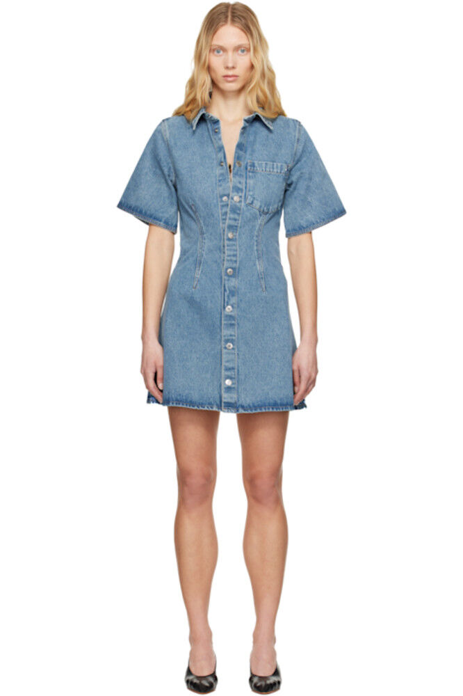 Синяя хлопковая рубашка с коротким рукавом, джинсовое мини-платье AMI Paris
Синяя хлопковая рубашка с коротким рукавом, джинсовое мини-платье AMI Paris