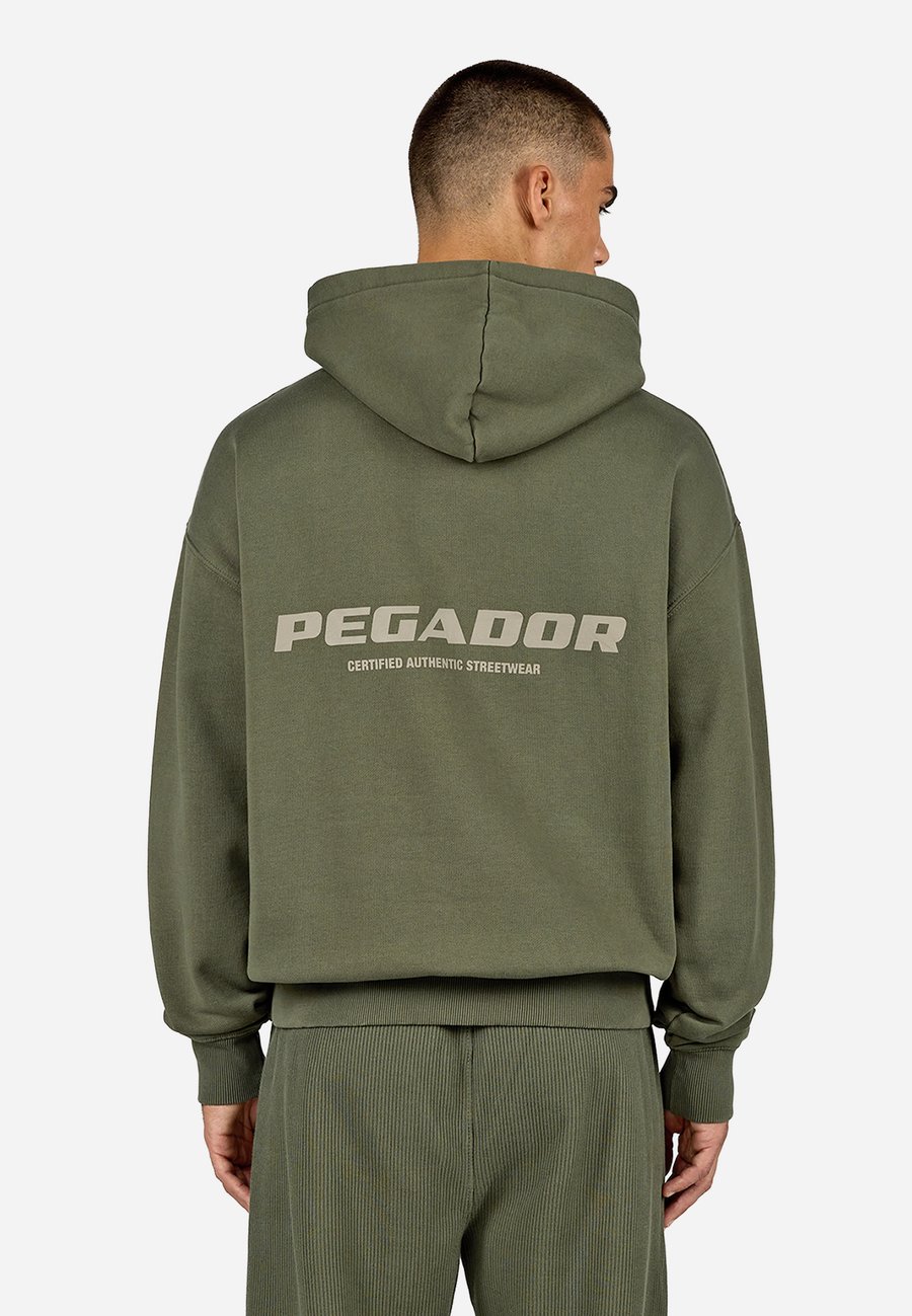 Худи Pegador COLNE LOGO , Washed Faded Olive Flint Grey/Olive
Худи Pegador COLNE LOGO , Washed Faded Olive Flint Grey/Olive