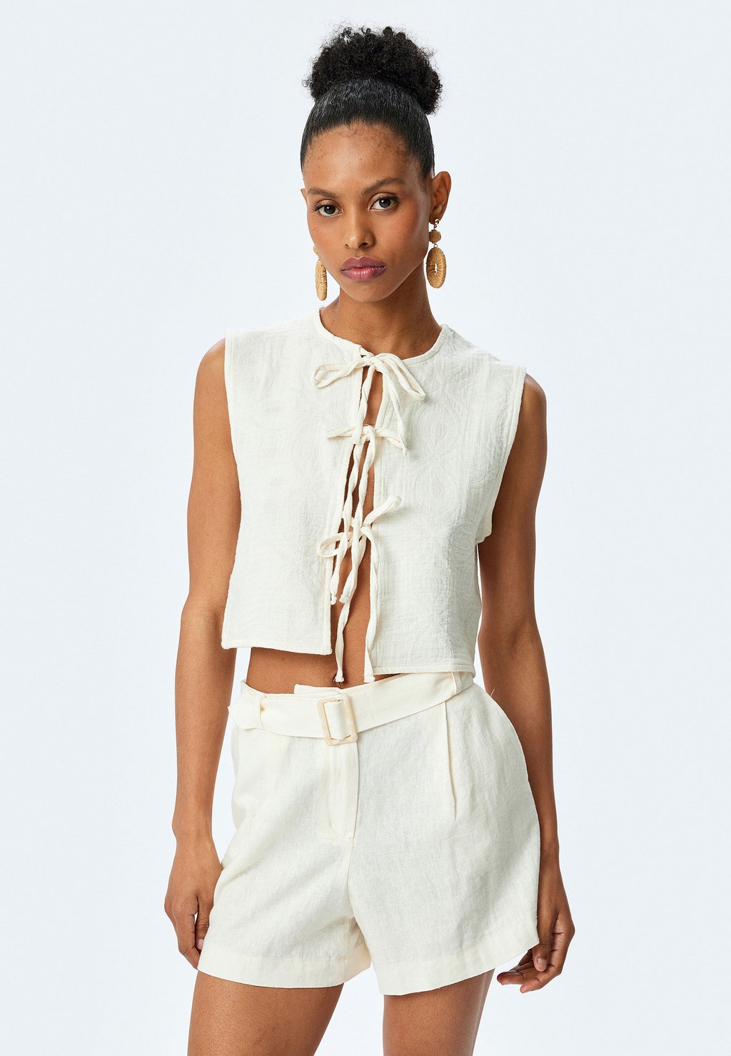 Топ TIE-UP CROP - Blouse Koton, бежевый
Топ TIE-UP CROP - Blouse Koton, бежевый