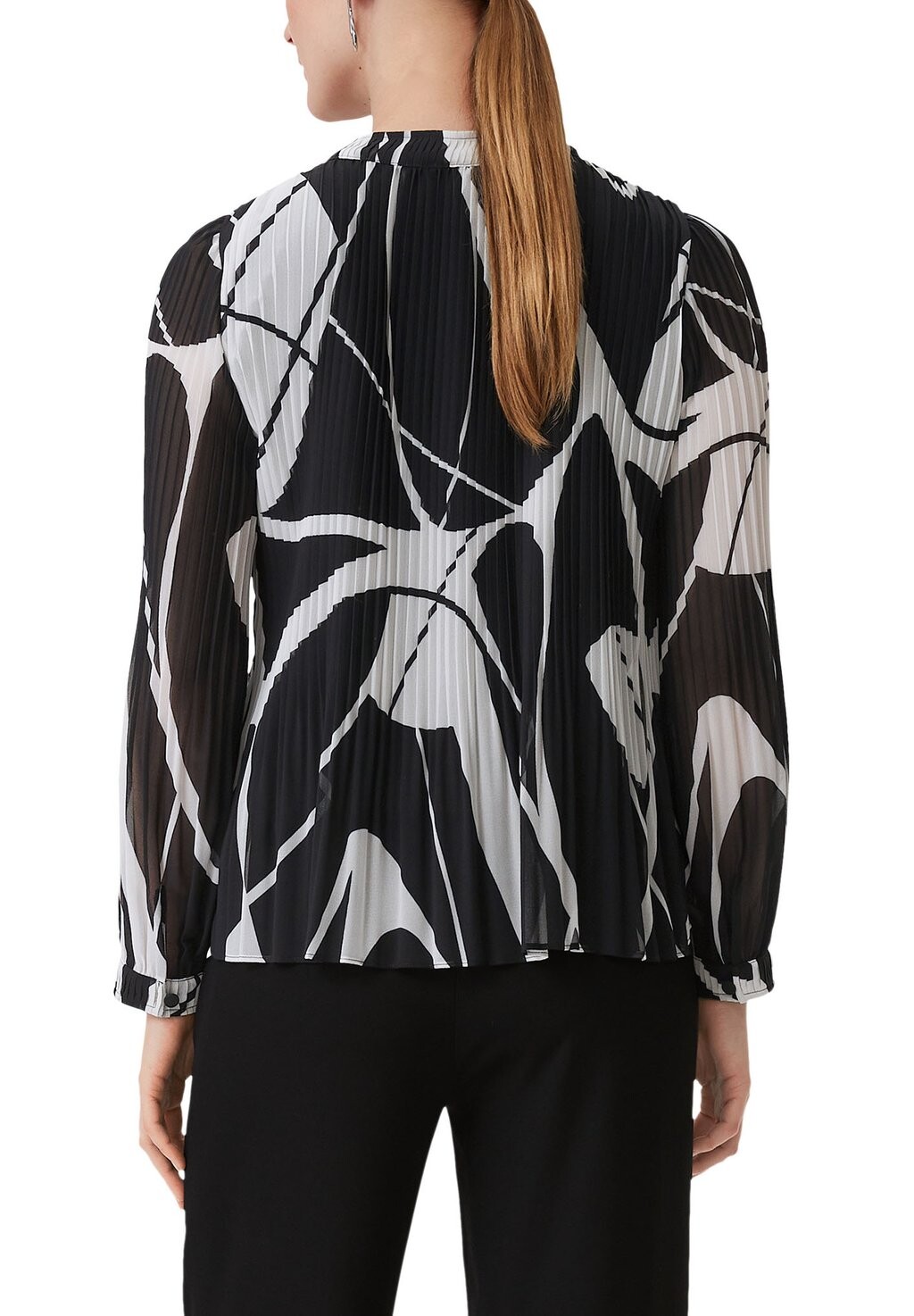 Блуза MIT PLISSEEFALTEN comma, черный
Блуза MIT PLISSEEFALTEN comma, черный
