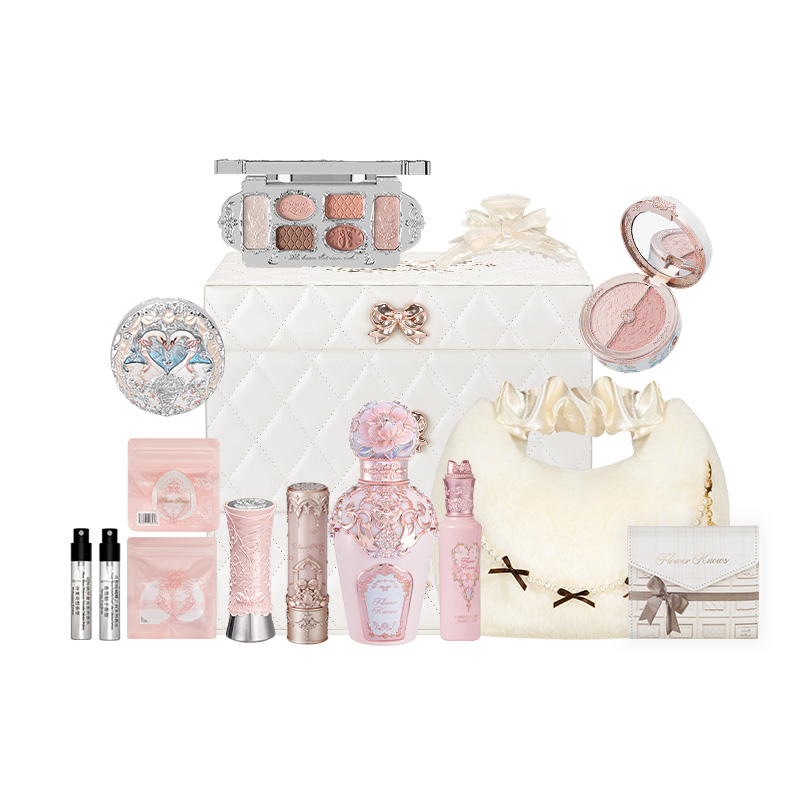 Набор косметики FlowerKnows Heart Isle с легко растушевывающейся натуральной матовой помадой с глянцевым эффектом Flower Knows
Набор косметики FlowerKnows Heart Isle с легко растушевывающейся натуральной матовой помадой с глянцевым эффектом Flower Knows